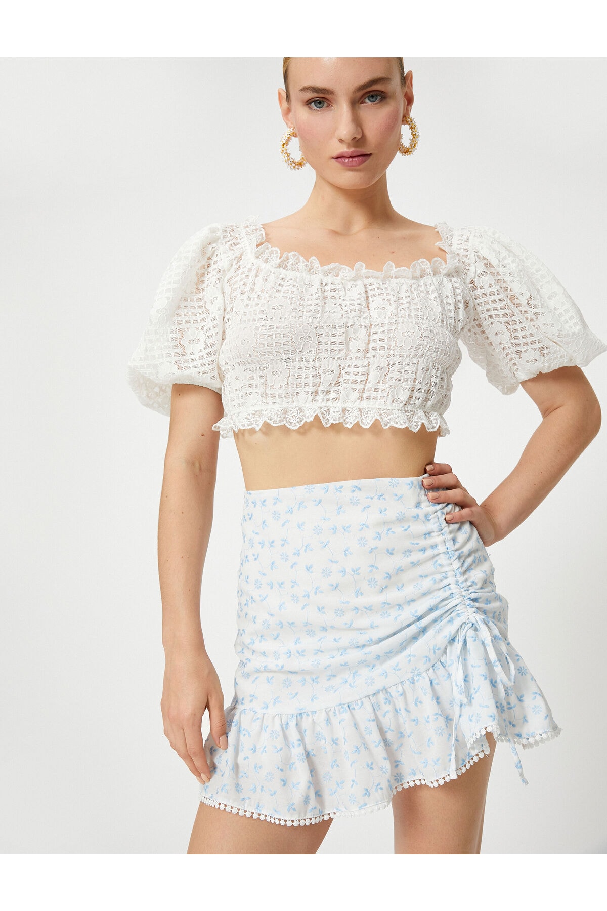 Levně Koton Gathered Ruffle Mini Skirt