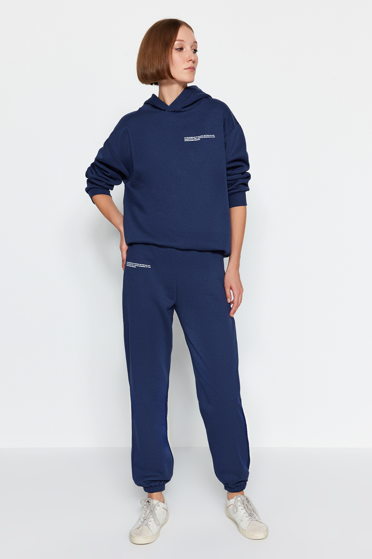 Trendyol Navy Blue Udržitelnější Loose Jogger Fleece Vnitřní pletené pletené tepláky