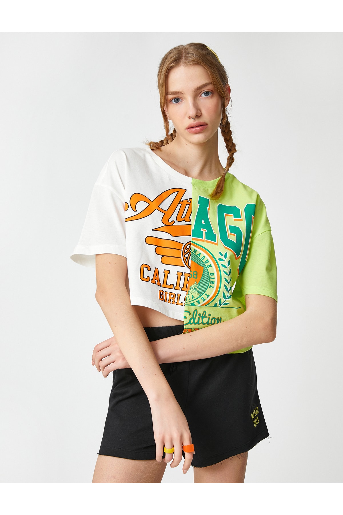 Levně Koton Crop T-Shirt Printed Short Sleeve Crew Neck