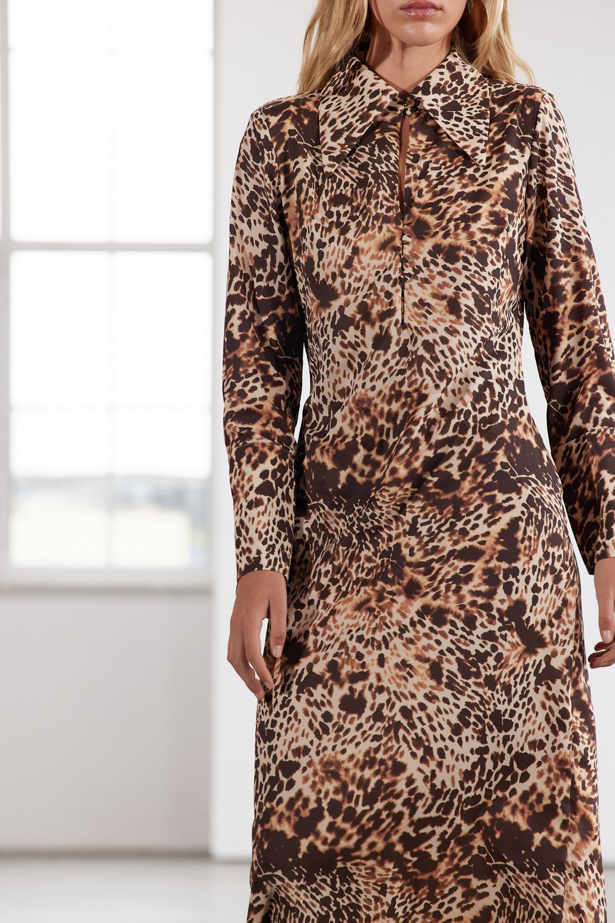 Trendyol Limited Edition Brown Leopard Midi Woven Dress