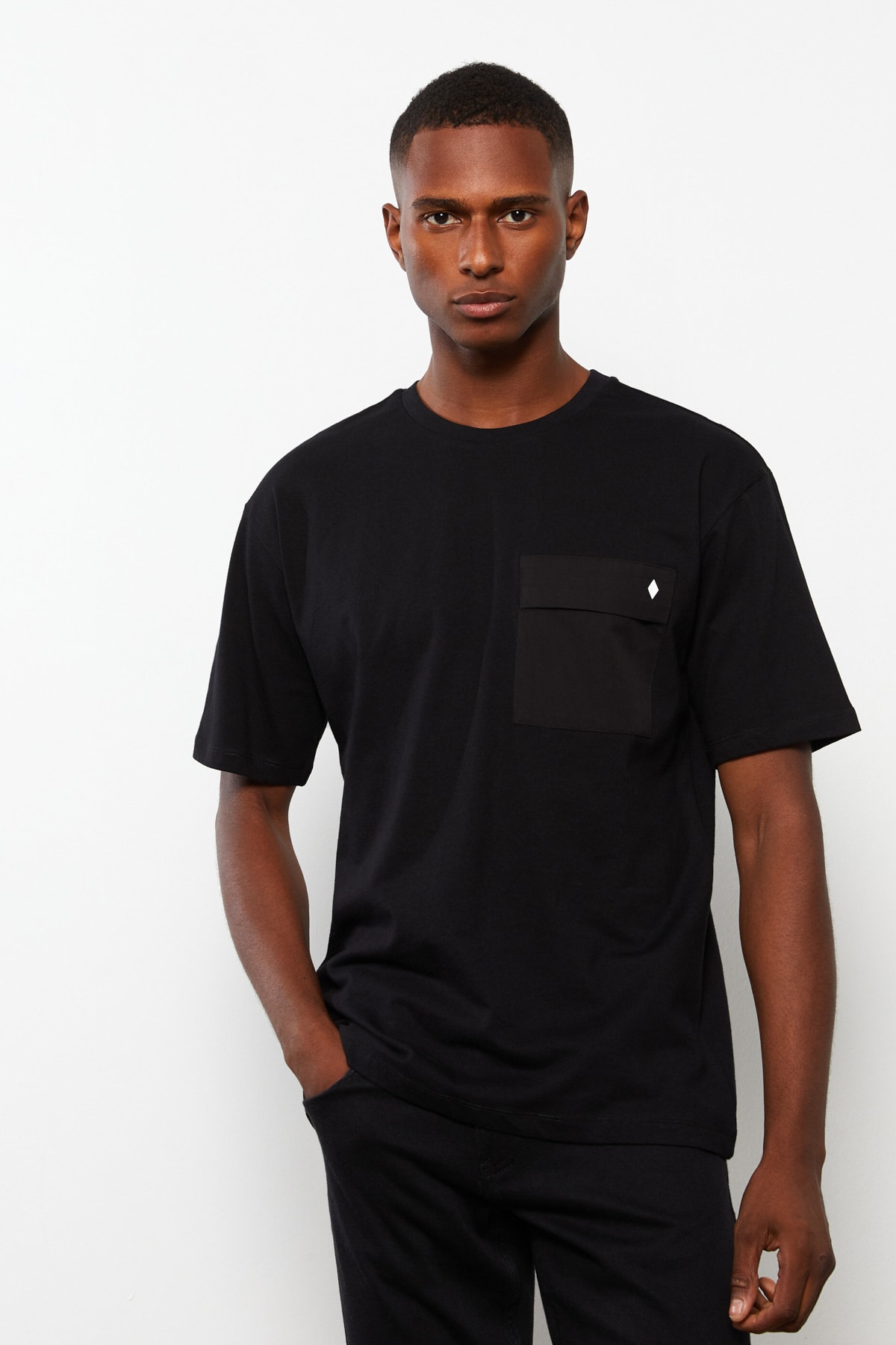 Levně LC Waikiki T-Shirt - Black - Regular fit
