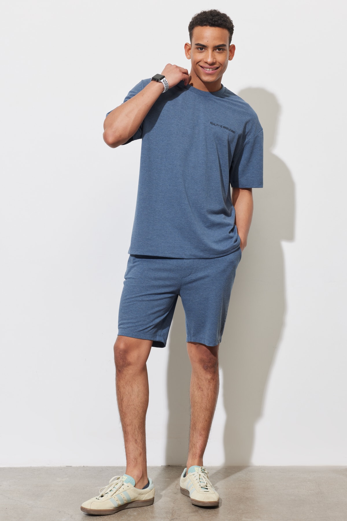 Levně AC&Co / Altınyıldız Classics Men's Indigo Melange Standard Fit Normal Cut Cotton Comfortable Knitted Shorts.