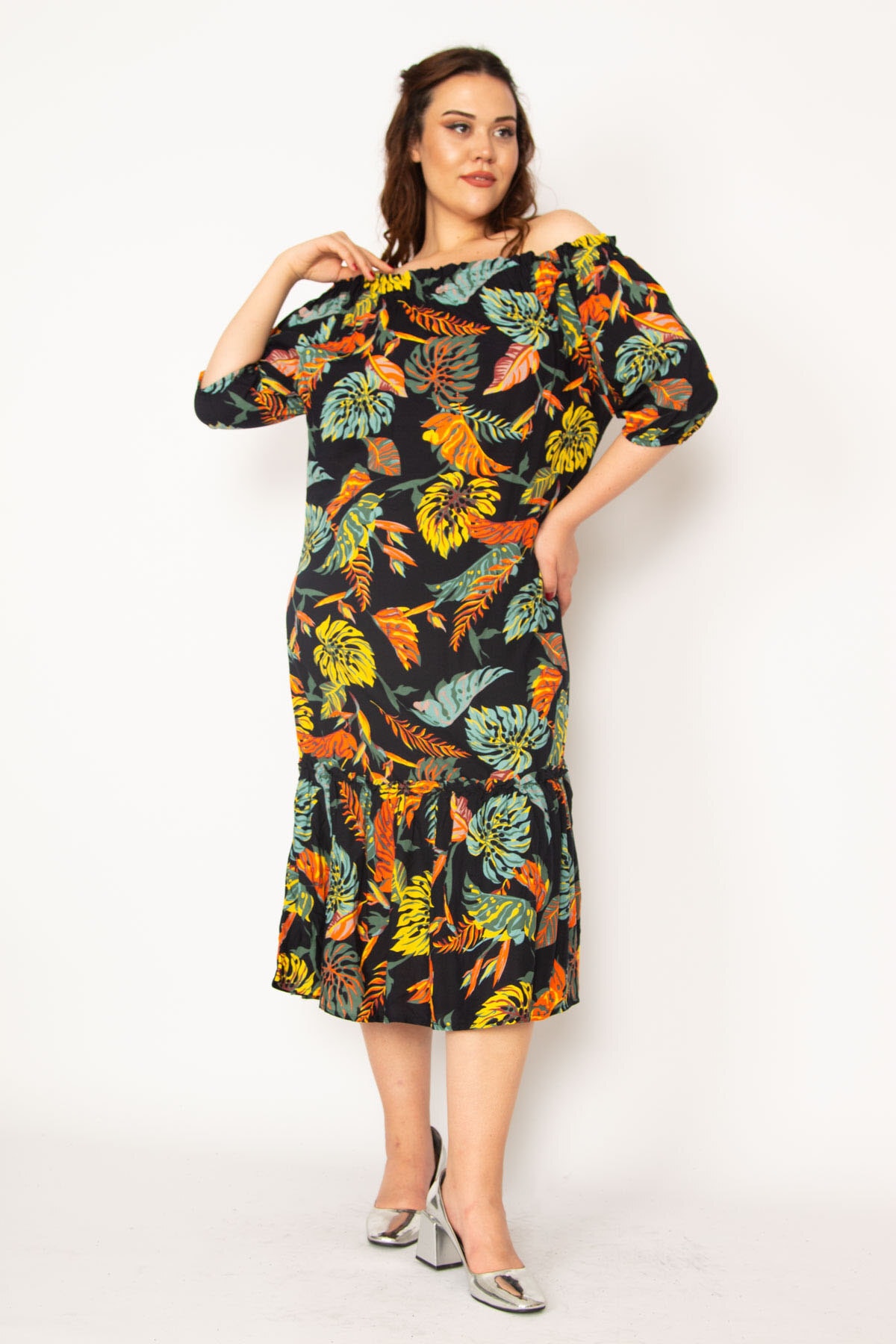 Levně Şans Women's Plus Size Colorful Collar Elasticated Skirt Layered Woven Viscose Fabric Dress