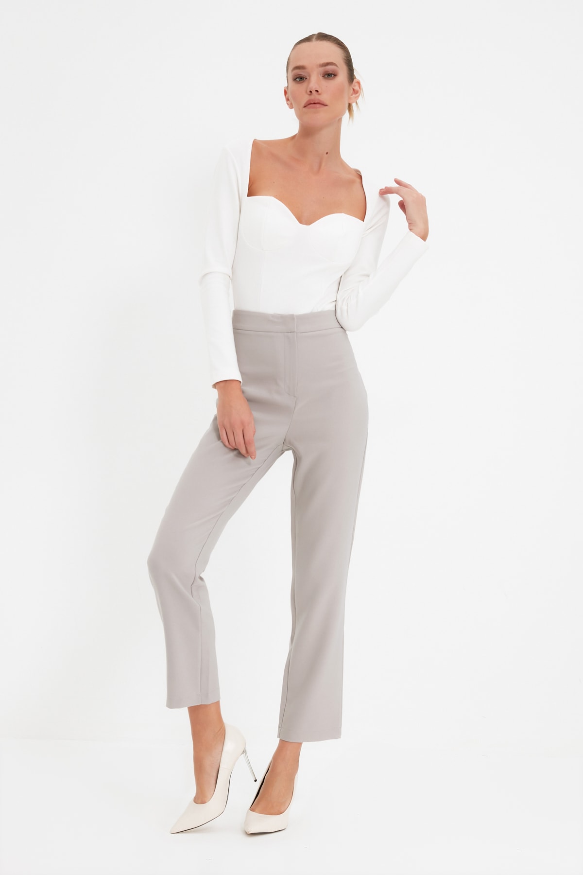 Pantaloni dama, Trendyol Cigarette
