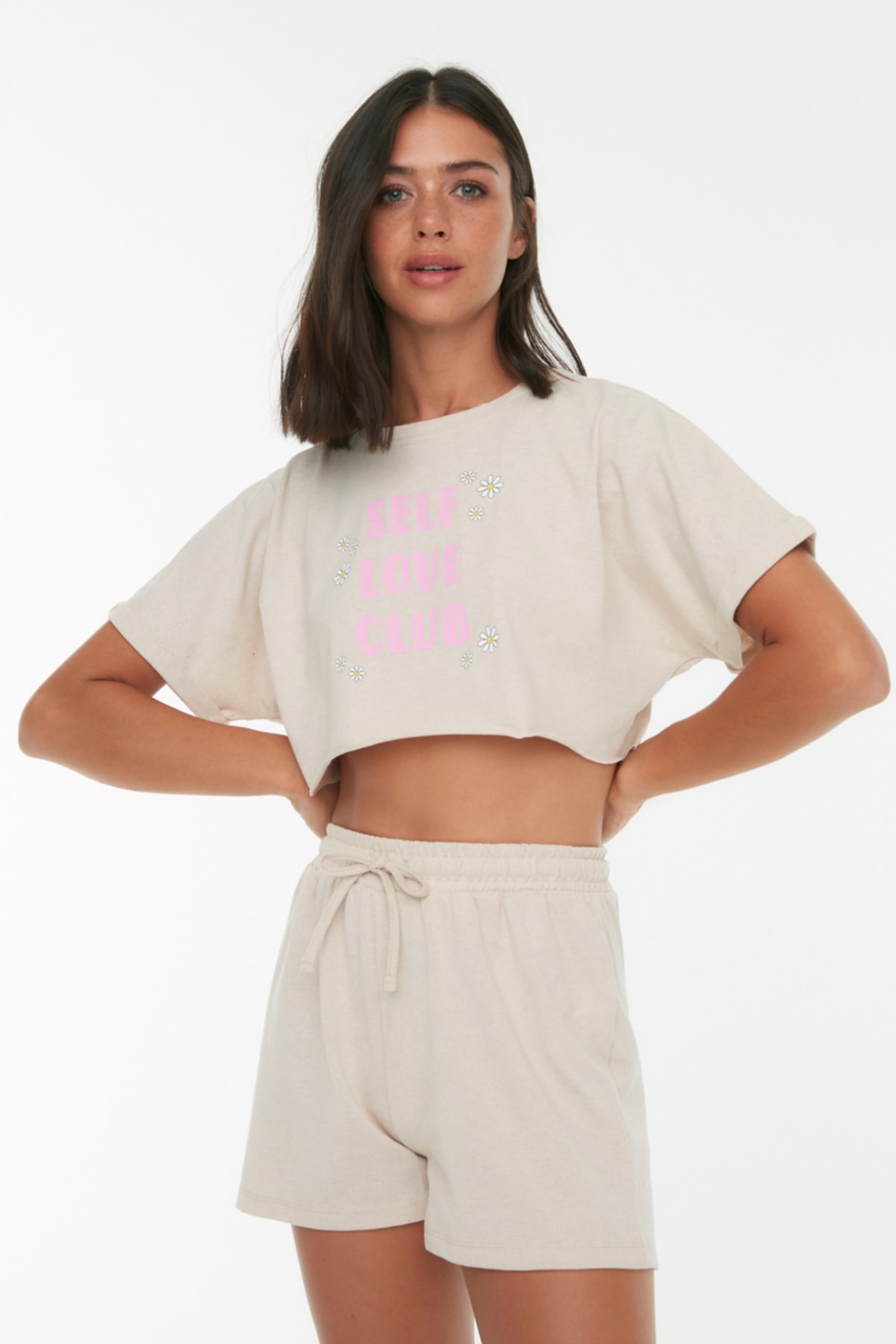 trendyol-beige-printed-crop-knitted-pajamas-set