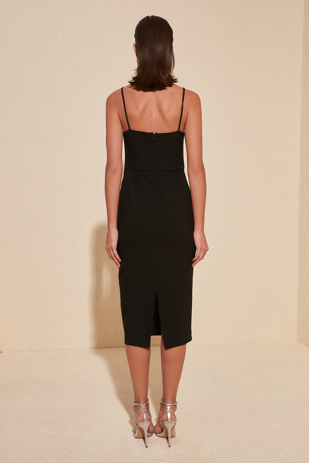 Trendyol Guler negru rochie detaliată