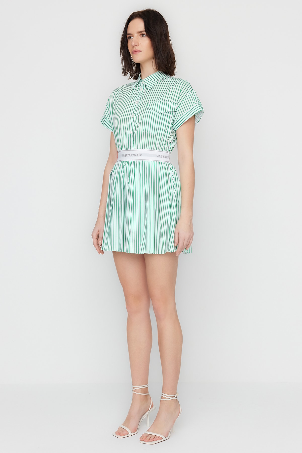 Trendyol X Sagaza Studio alb-verde elastic detaliat poplin rochie