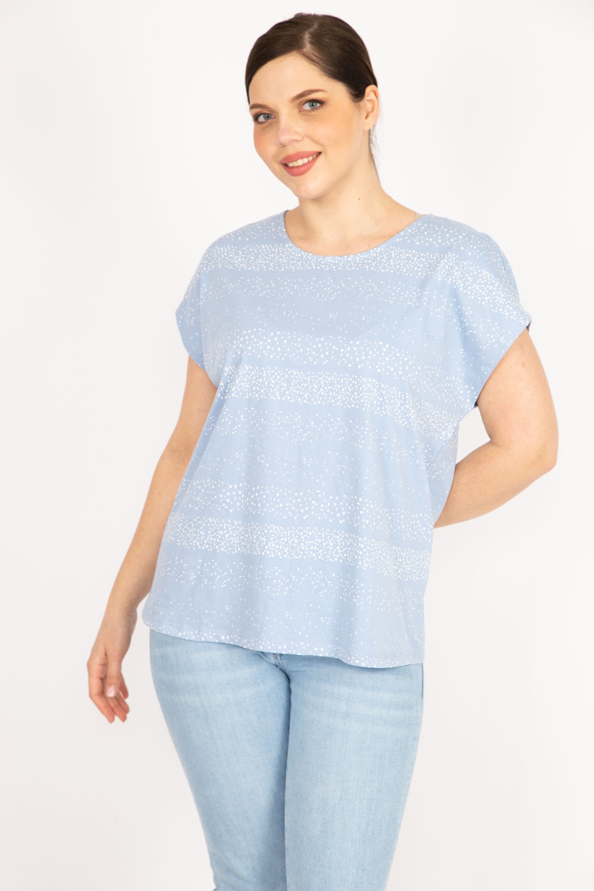 Levně Şans Women's Baby Blue Plus Size Cotton Fabric Low Sleeve Patterned Blouse