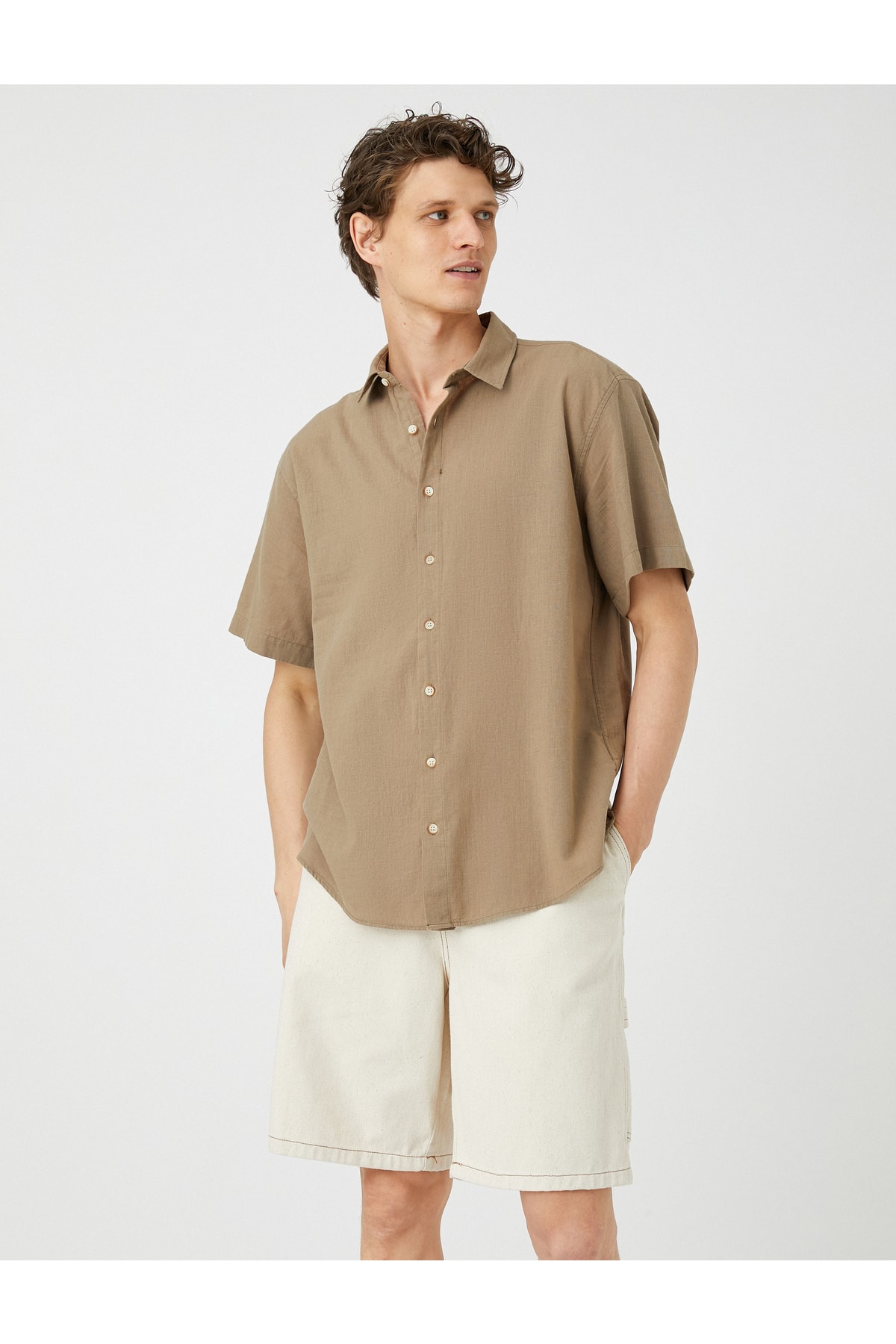 Levně Koton Summer Shirt with Short Sleeves, Classic Collar Buttoned Cotton