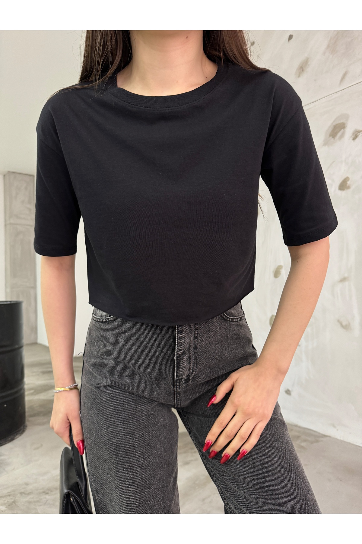 Levně BİKELİFE Women's Oversize Crop T-Shirt