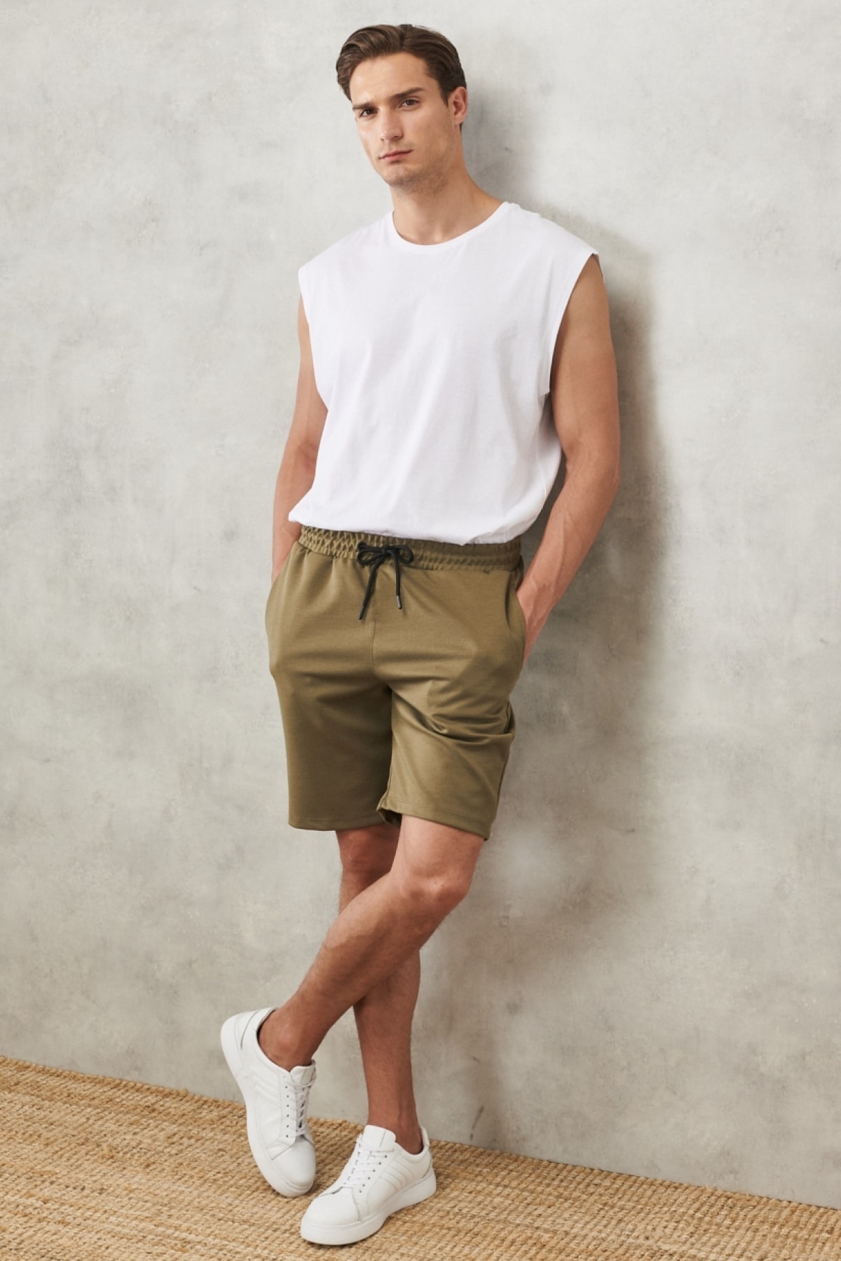 Levně AC&Co / Altınyıldız Classics Men's Khaki Standard Fit Daily Comfortable Sports Knitted Shorts