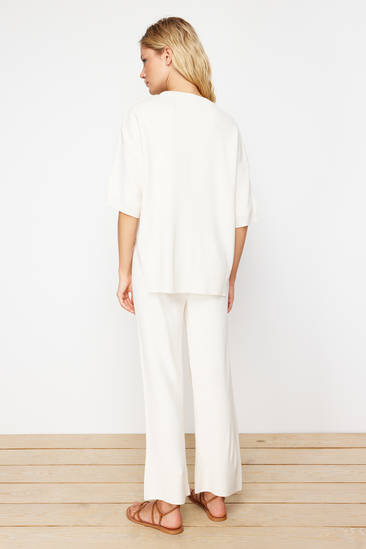 Trendyol Ecru Basic Short Sleeve T-Shirt Look Knitwear Two Piece Set