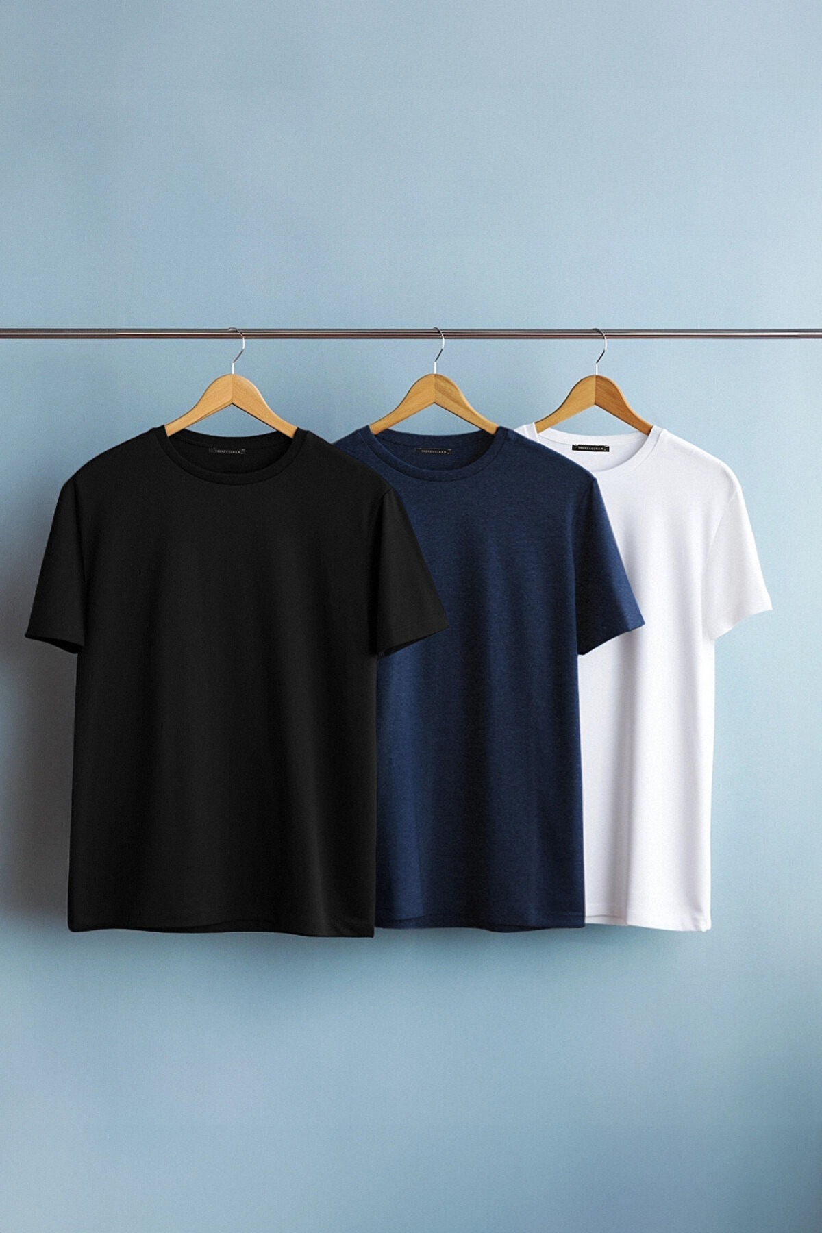 Levně Trendyol Black-Navy Blue-White Plus Size 3-Pack Regular/Normal Fit Basic 100% Cotton T-Shirt
