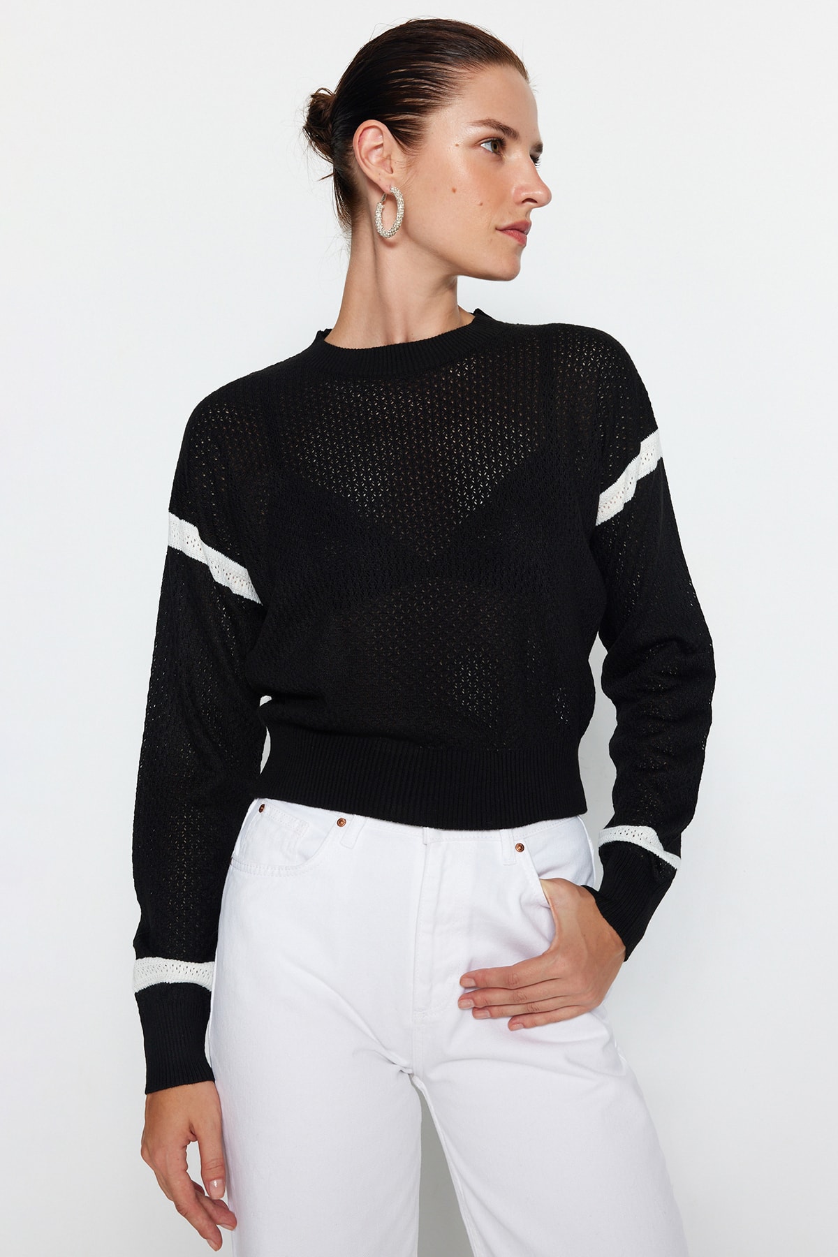 Trendyol Sweater - Black - Regular fit