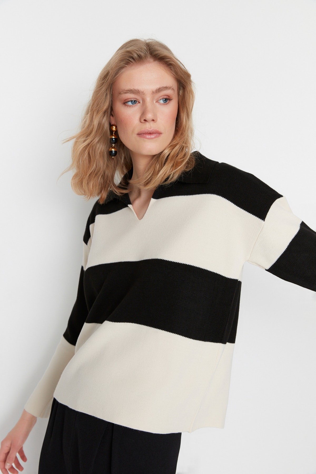 Trendyol Stone Color Block Knitwear Sweater