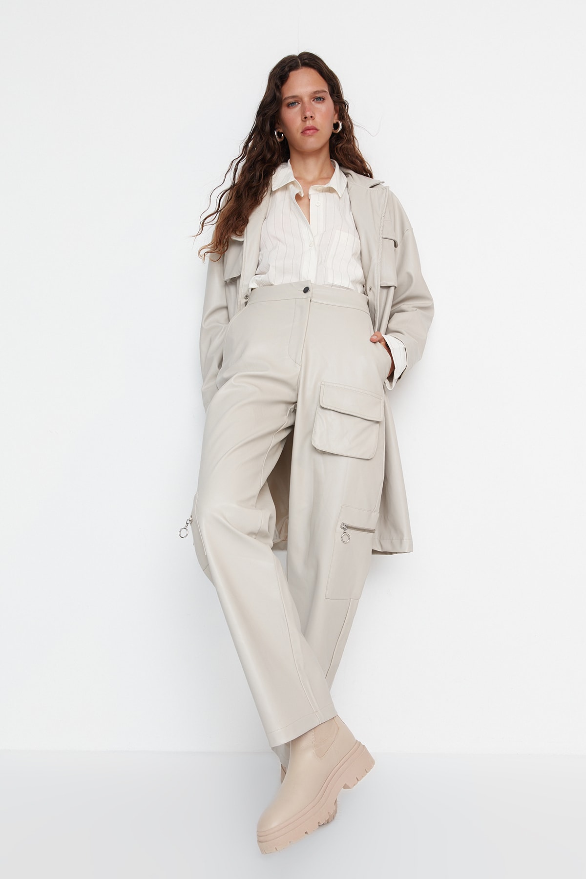 Trendyol Limited Edition Pantaloni din piele artificială țesută din piatră