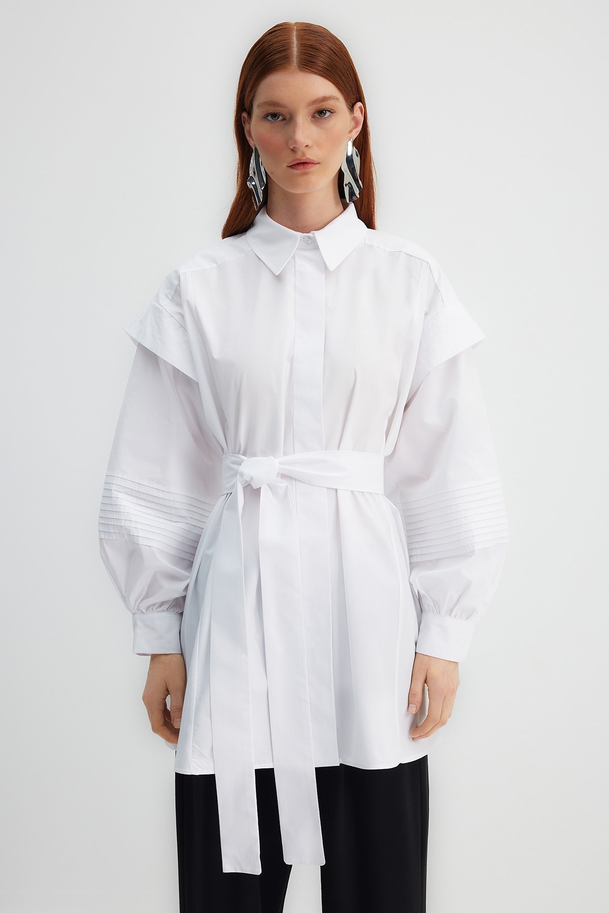 Trendyol X Kevser Sarıoğlu White Rib Stitching Detail 100% Cotton Woven Poplin Shirt