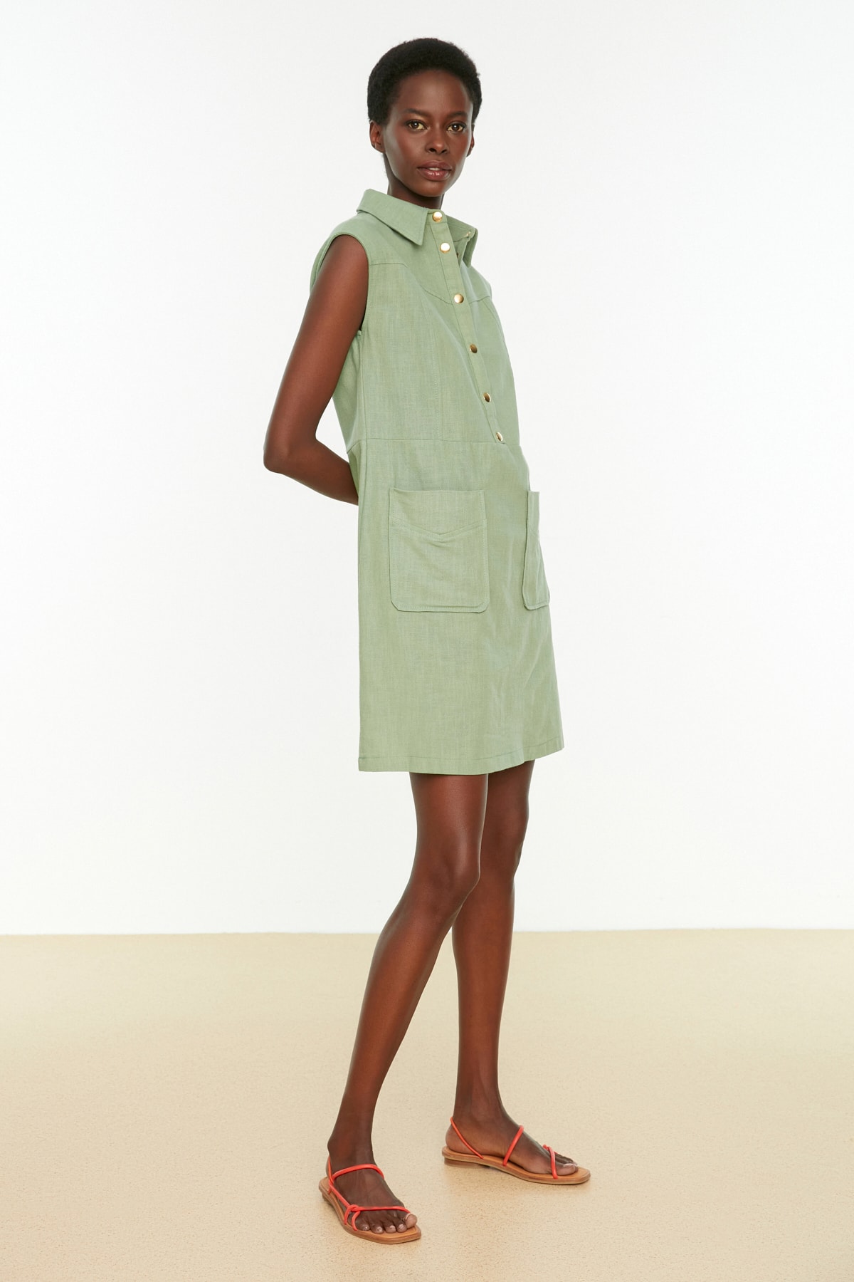 Rochie țesută Trendyol Mint Wide Cut cu nasturi mini țesute