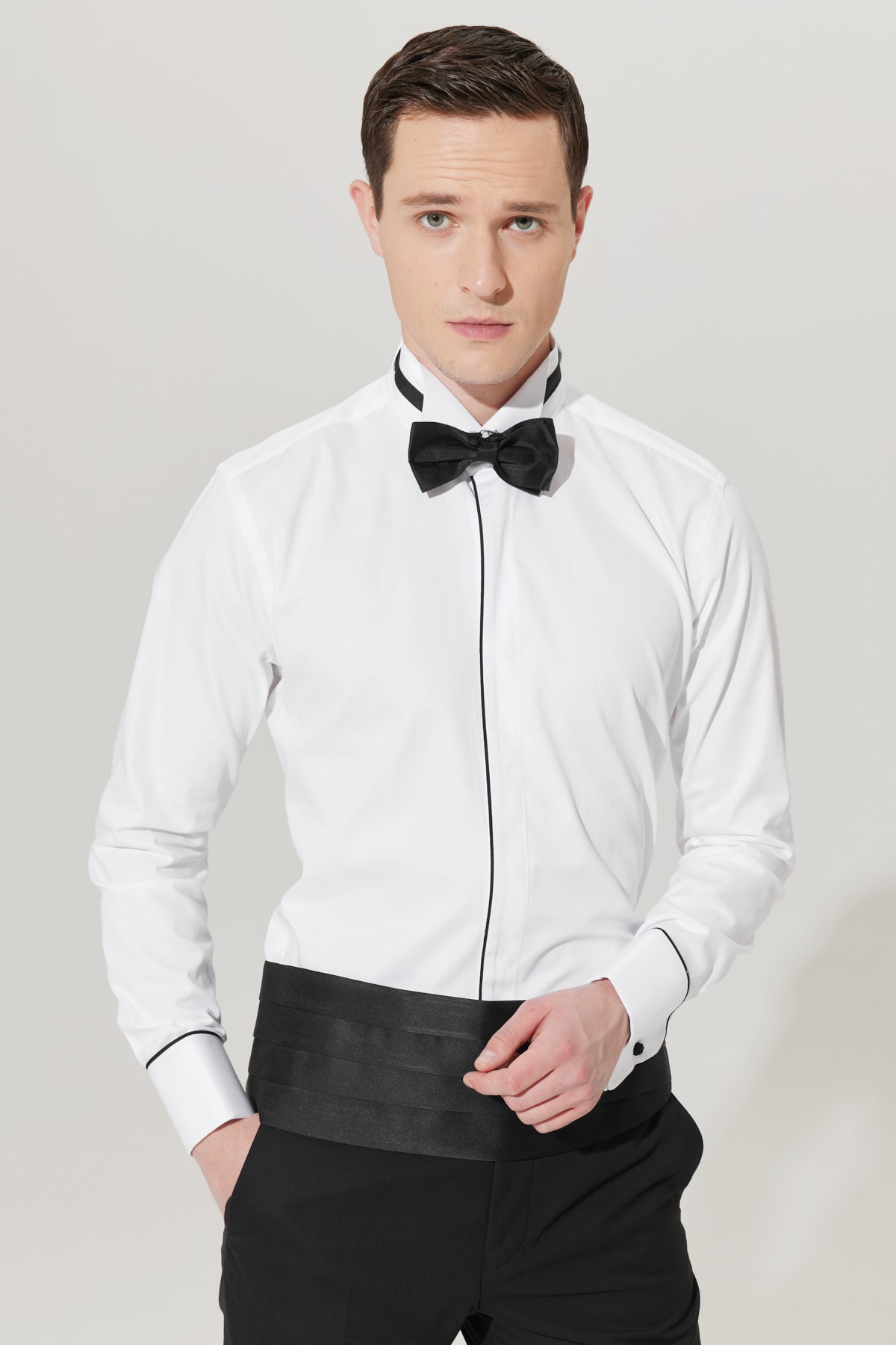 Levně ALTINYILDIZ CLASSICS Men's White Slim Fit Slim-Fit 100% Cotton Shirt with Collar Collar.
