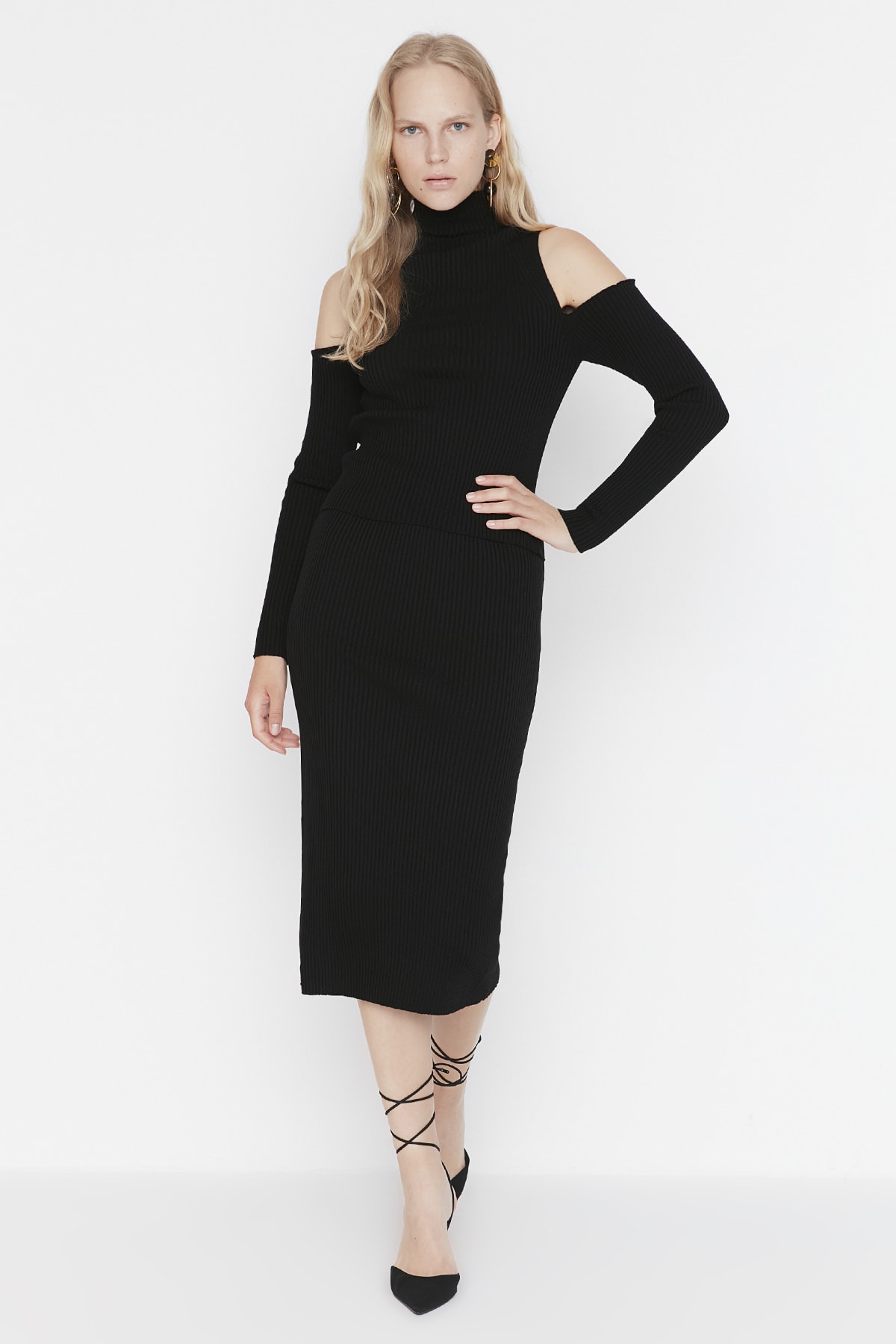 Trendyol Two-Piece Set - Black - Regular fit