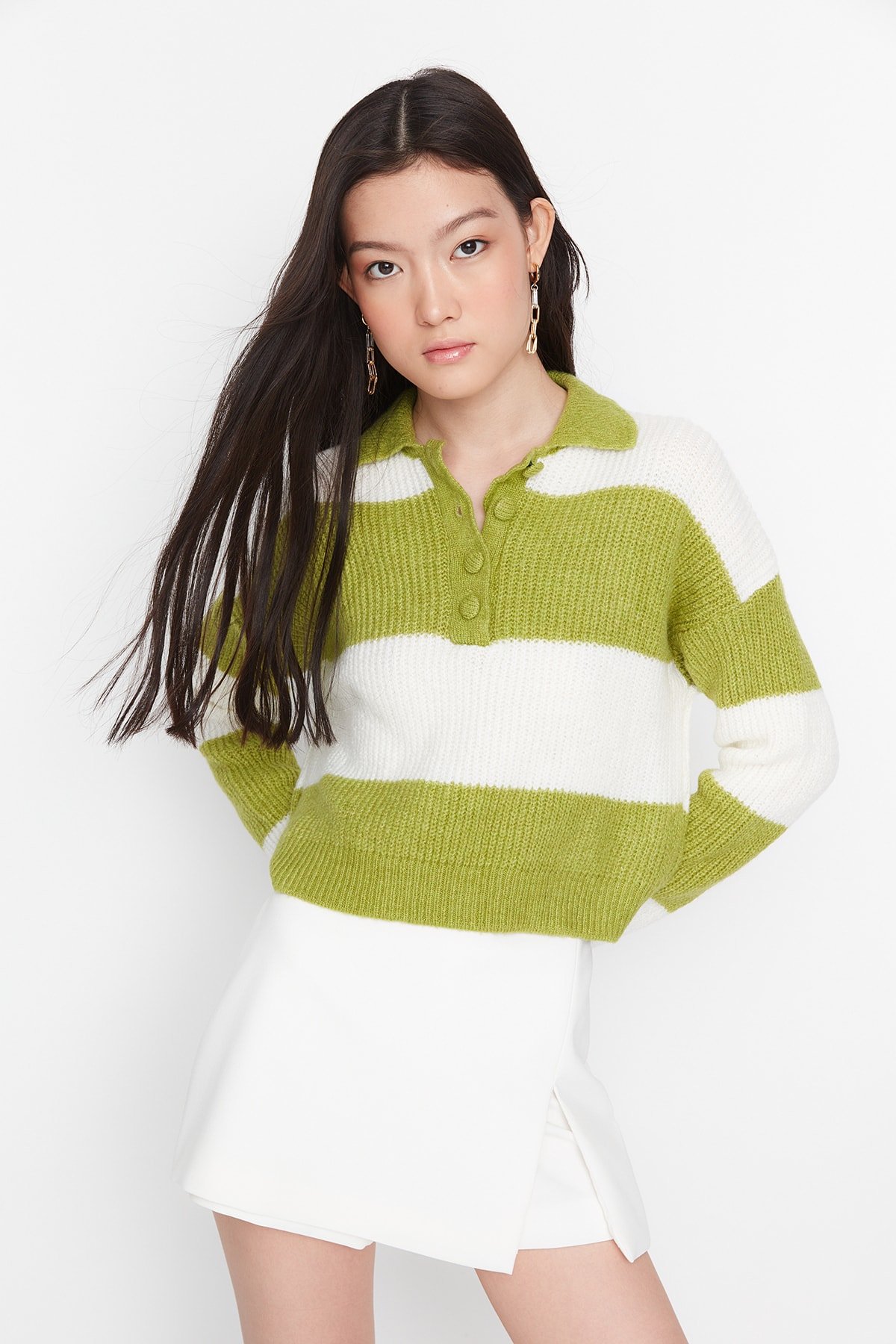 Trendyol зелен мек текстуриран цвят блок трикотаж пуловер