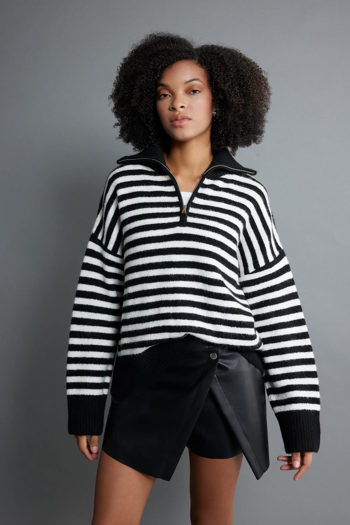 DEFACTO Oversize Fit Polo Neck Striped Sweater