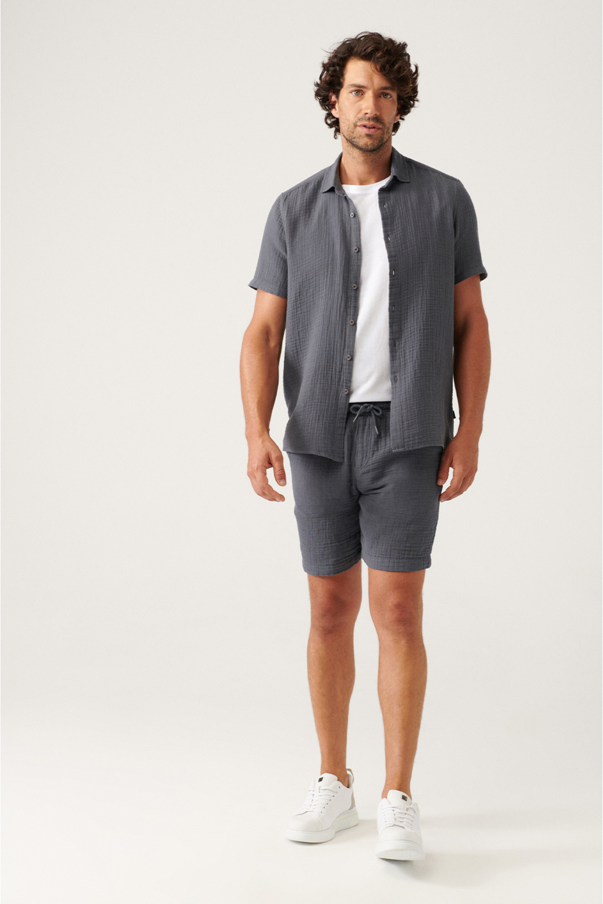 Avva Men's Anthracite Fleto Pocket Elastic Waist Shorts