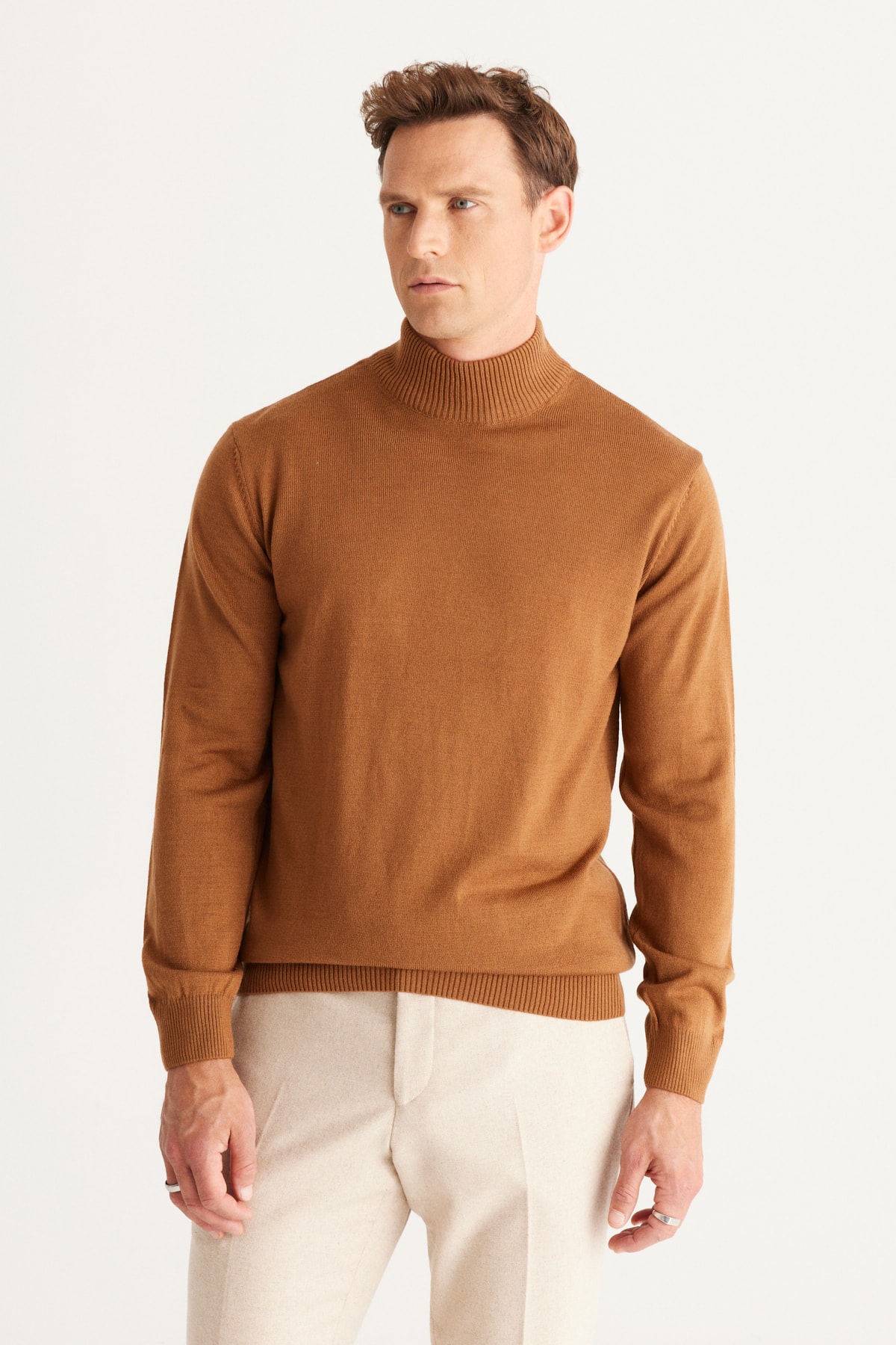ALTINYILDIZ CLASSICS Men's Cinnamon Anti-Pilling Standard Fit Normal Cut Half Turtleneck Knitwear Sweater.