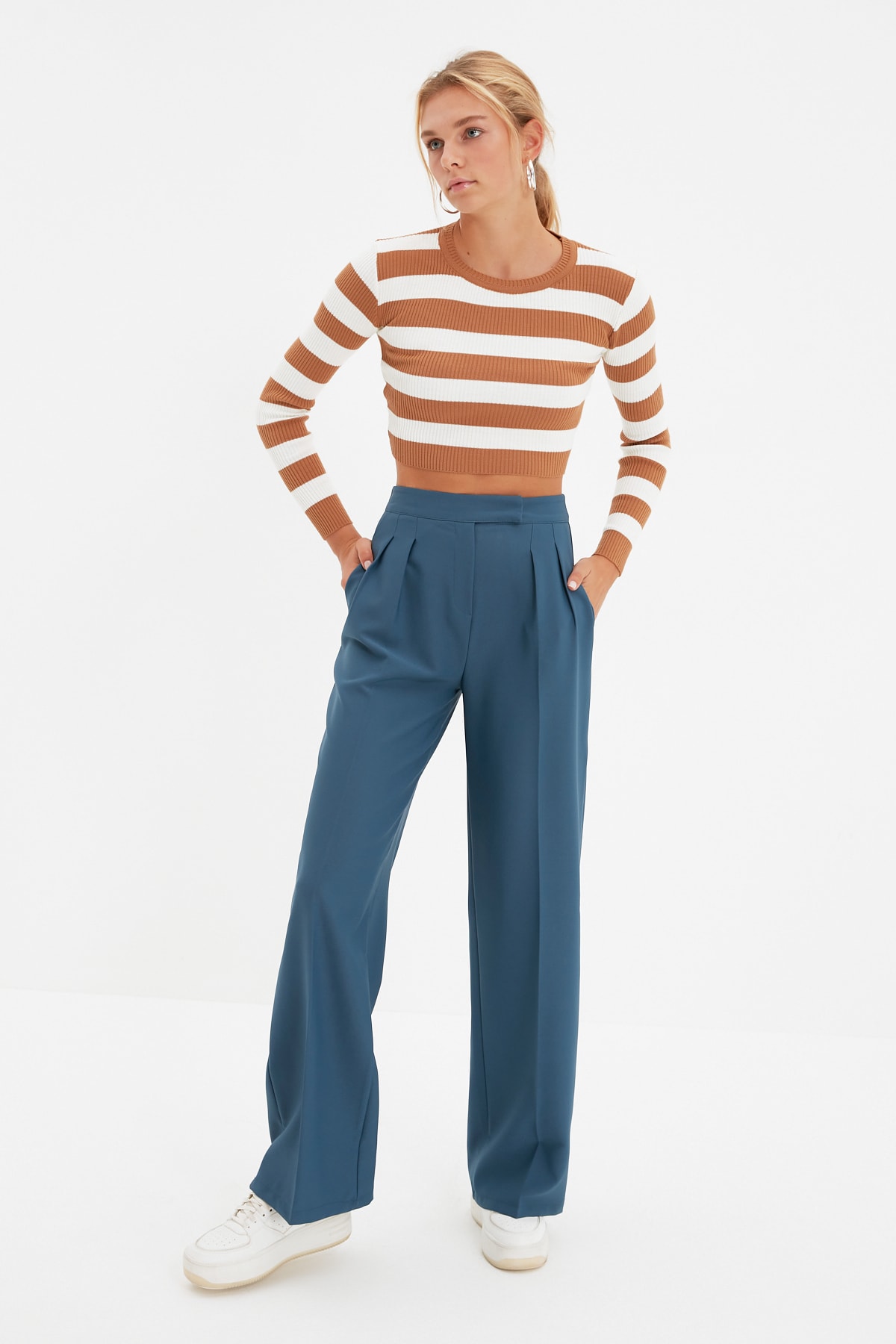 Pantaloni de damă Trendyol