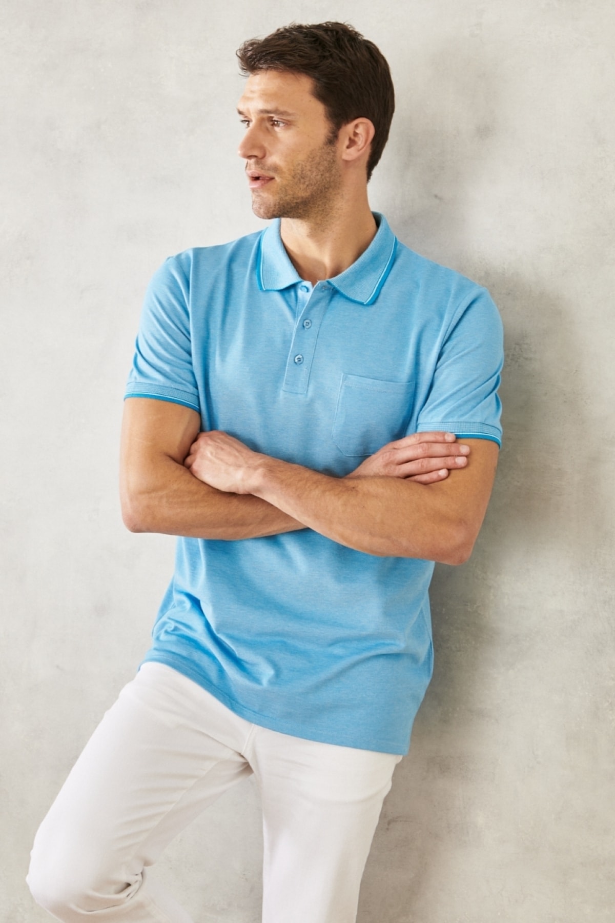 ALTINYILDIZ CLASSICS Мъжки несвиващ се памучен плат Редовен годни Wide Cut Blue Anti-roll Polo яка с джобове тениска.