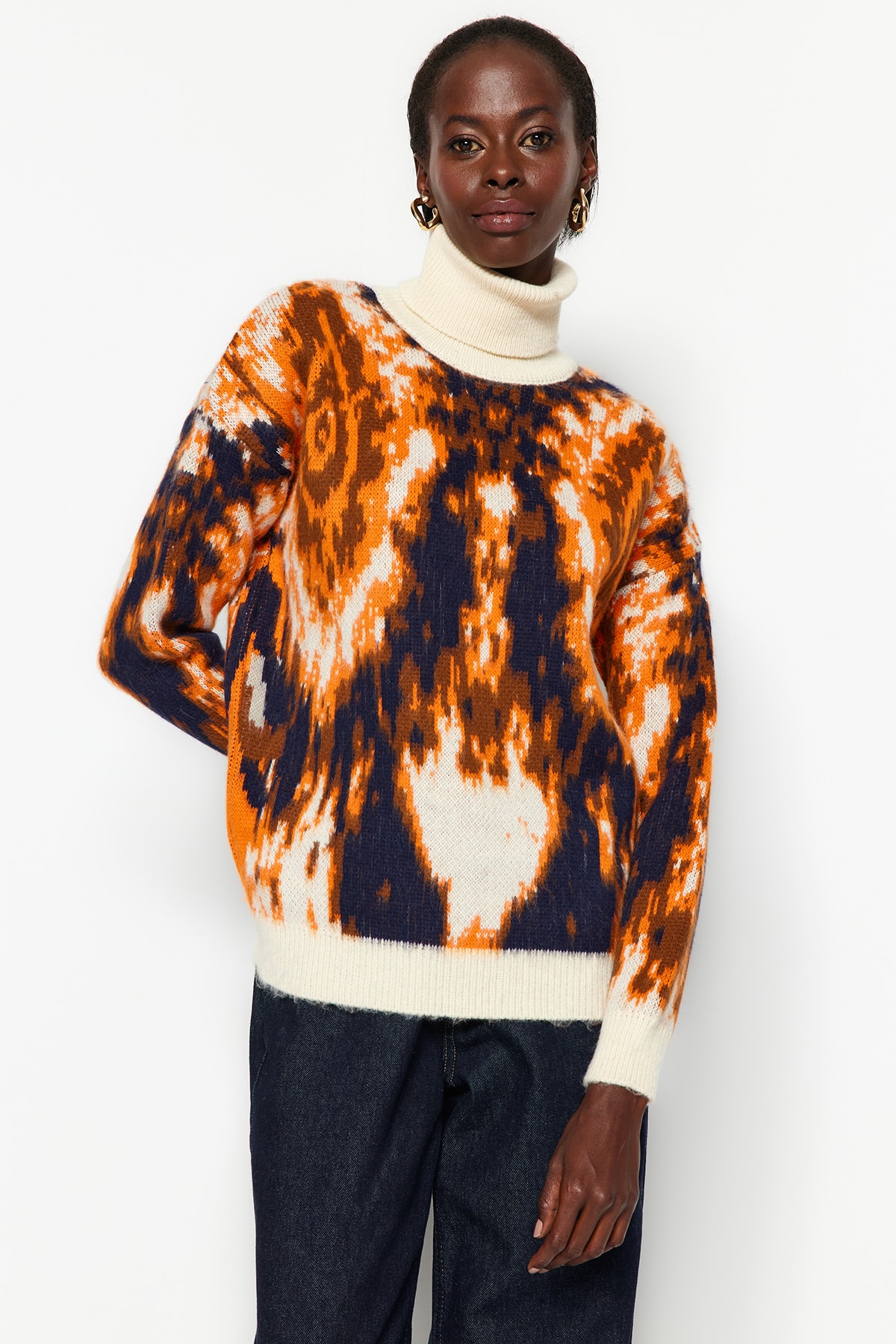 Trendyol Wide Fit Ecru. Patterned Knitwear Sweater
