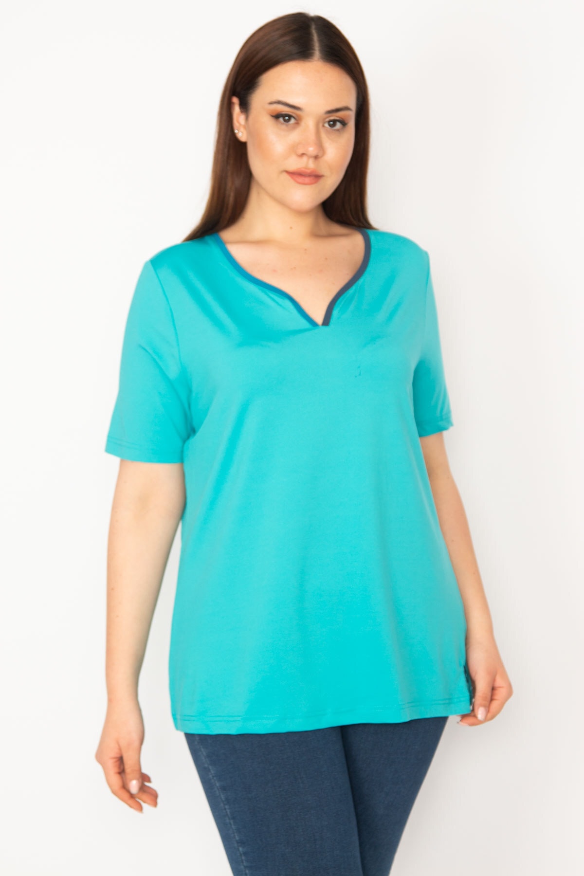 Şans Women's Turquoise Plus Size Sporty Blouse with a piping collar