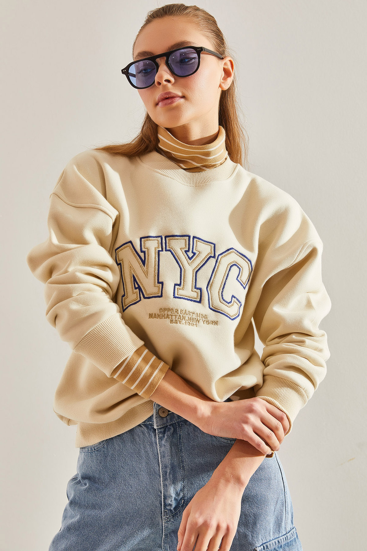Levně Bianco Lucci Women's NYC Printed Three Thread Raised Sweatshirt