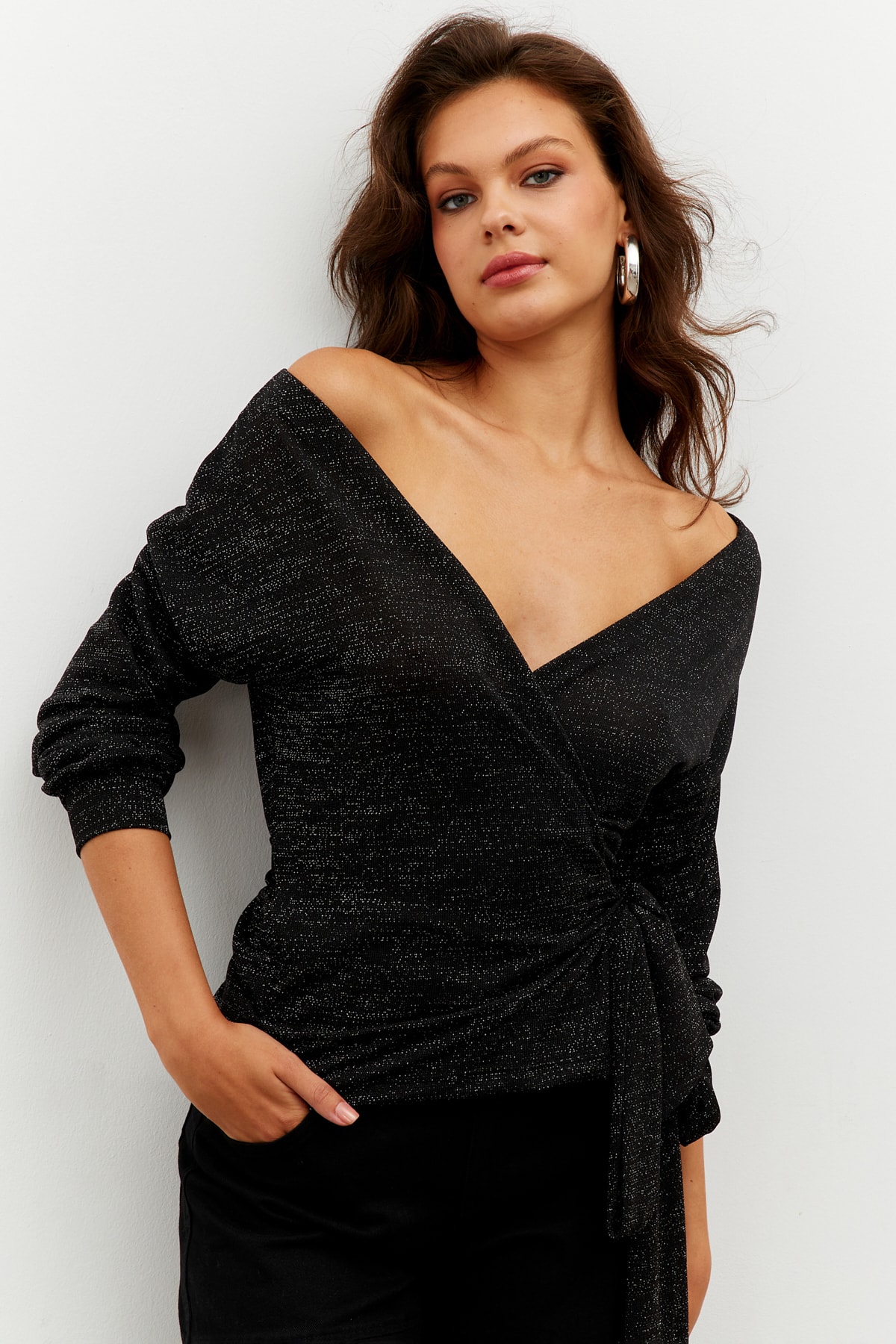 Levně Cool & Sexy Women's Black Glittery Double Breasted Blouse