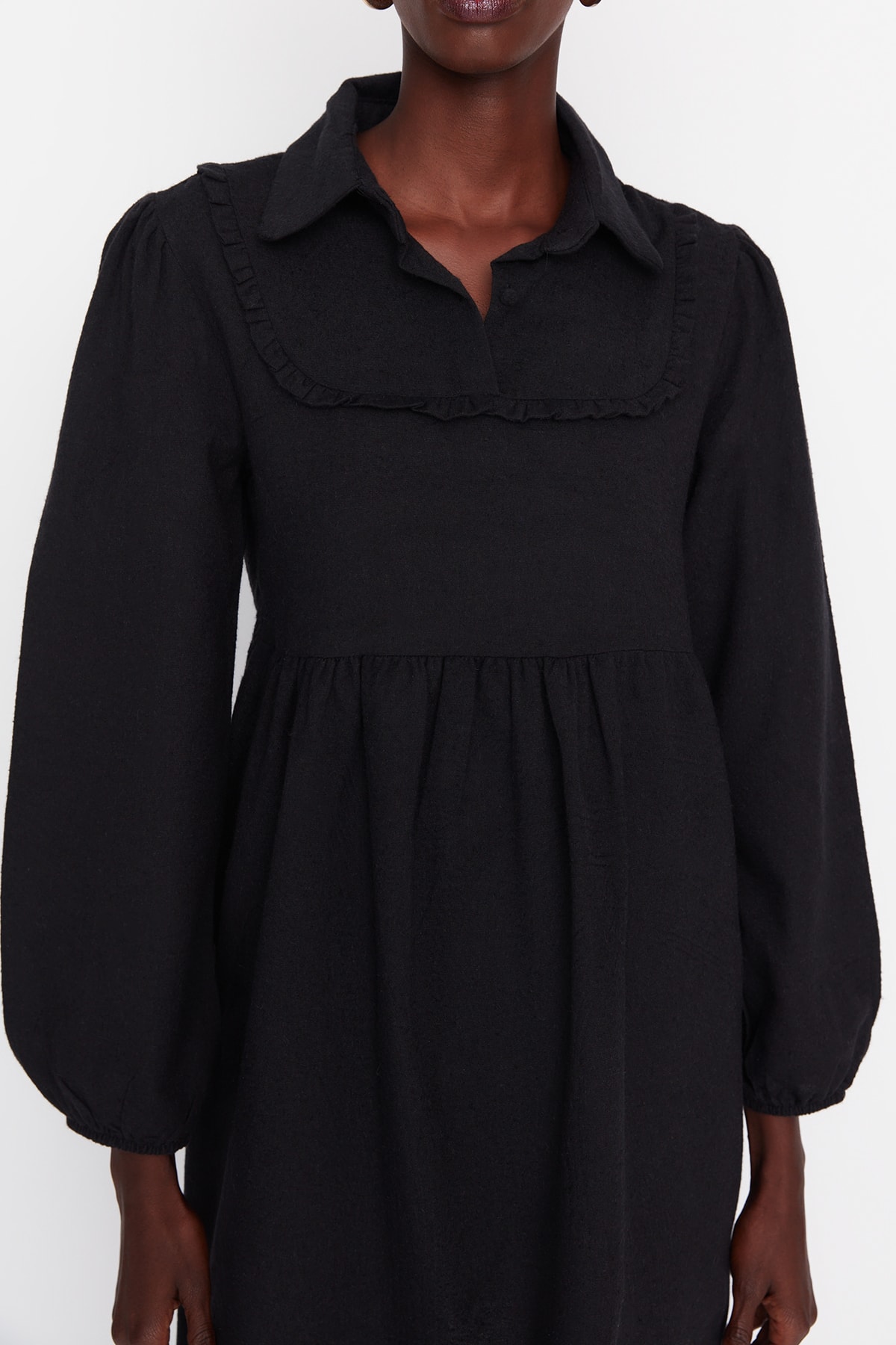 Trendyol Black Mini Guler Țesut Rochie țesută detaliată