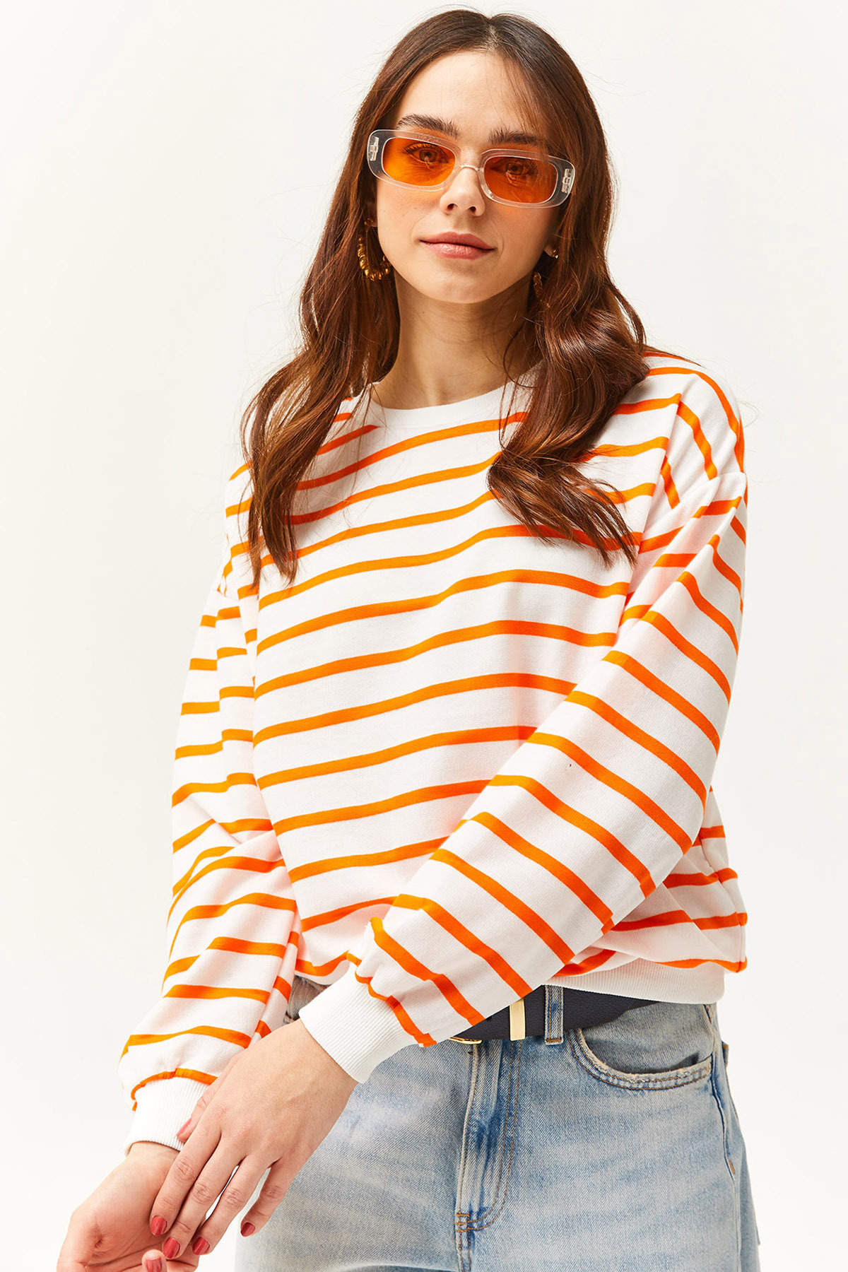 Levně Olalook Women's White Neon Orange Basic Soft Textured Loose Sweatshirt