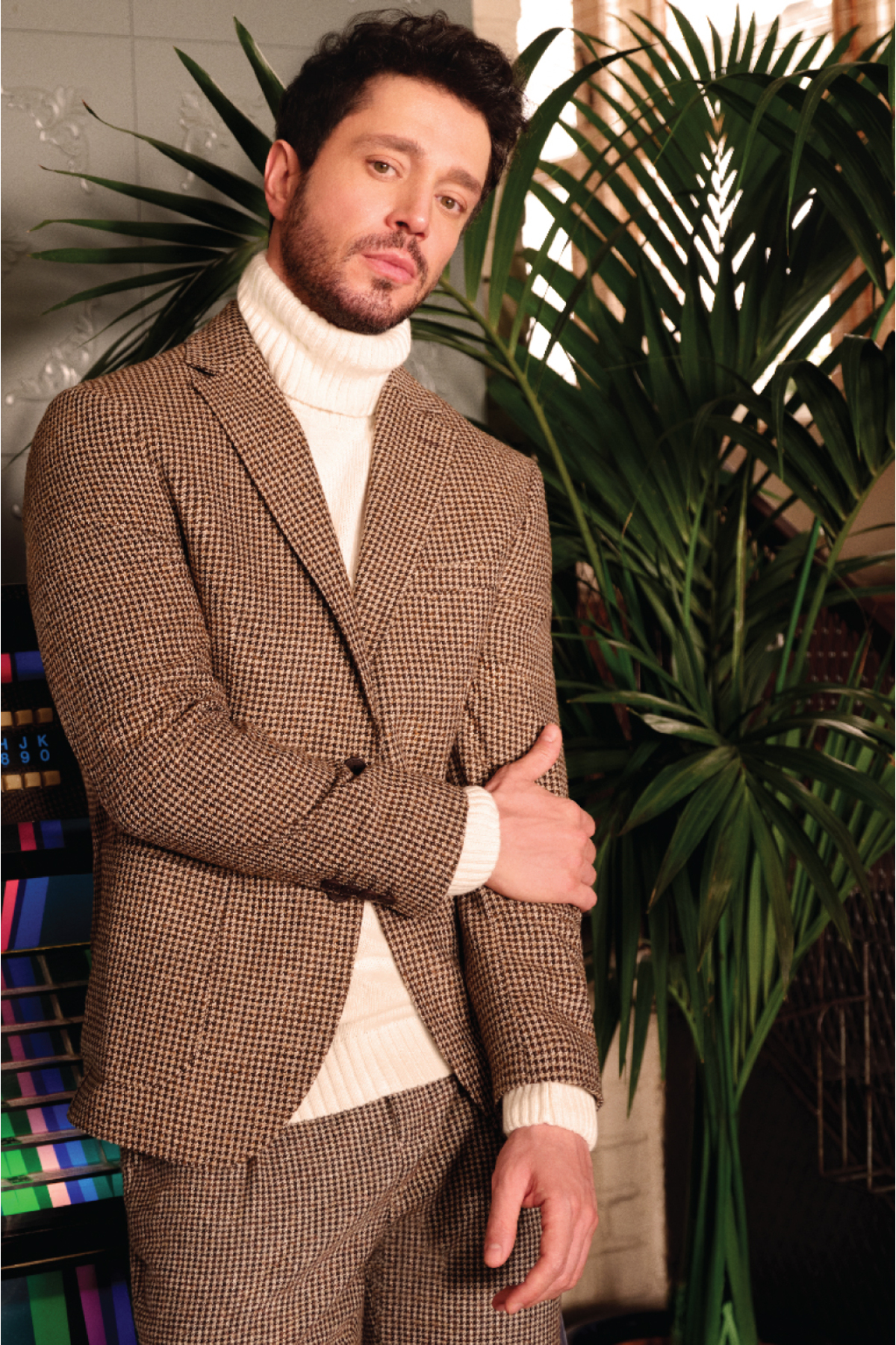 Levně Avva Men's Ecru Full Turtleneck Raglan Sleeve Pocket Detailed Comfort Fit Relaxed Cut Wool Sweater