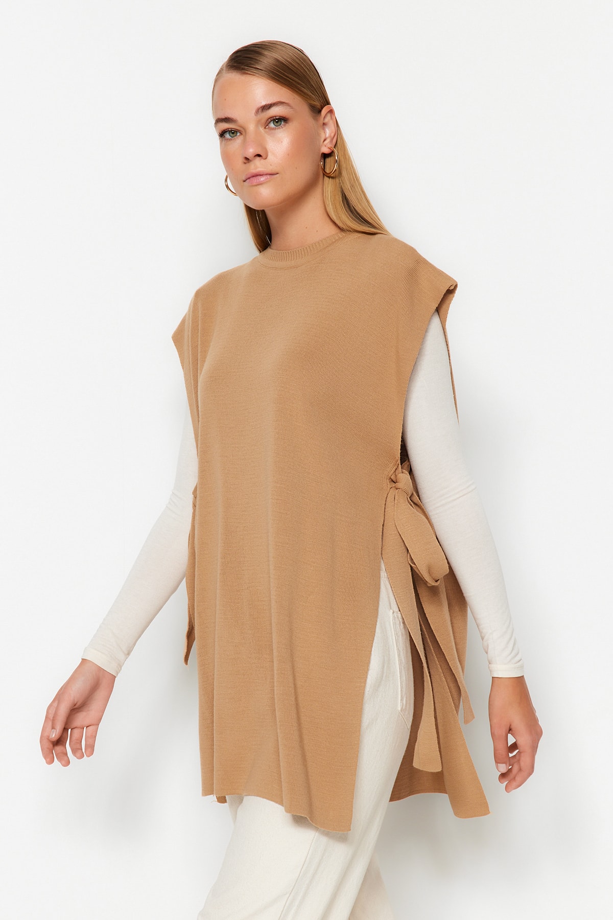 Trendyol Sweater - Beige - Relaxed fit