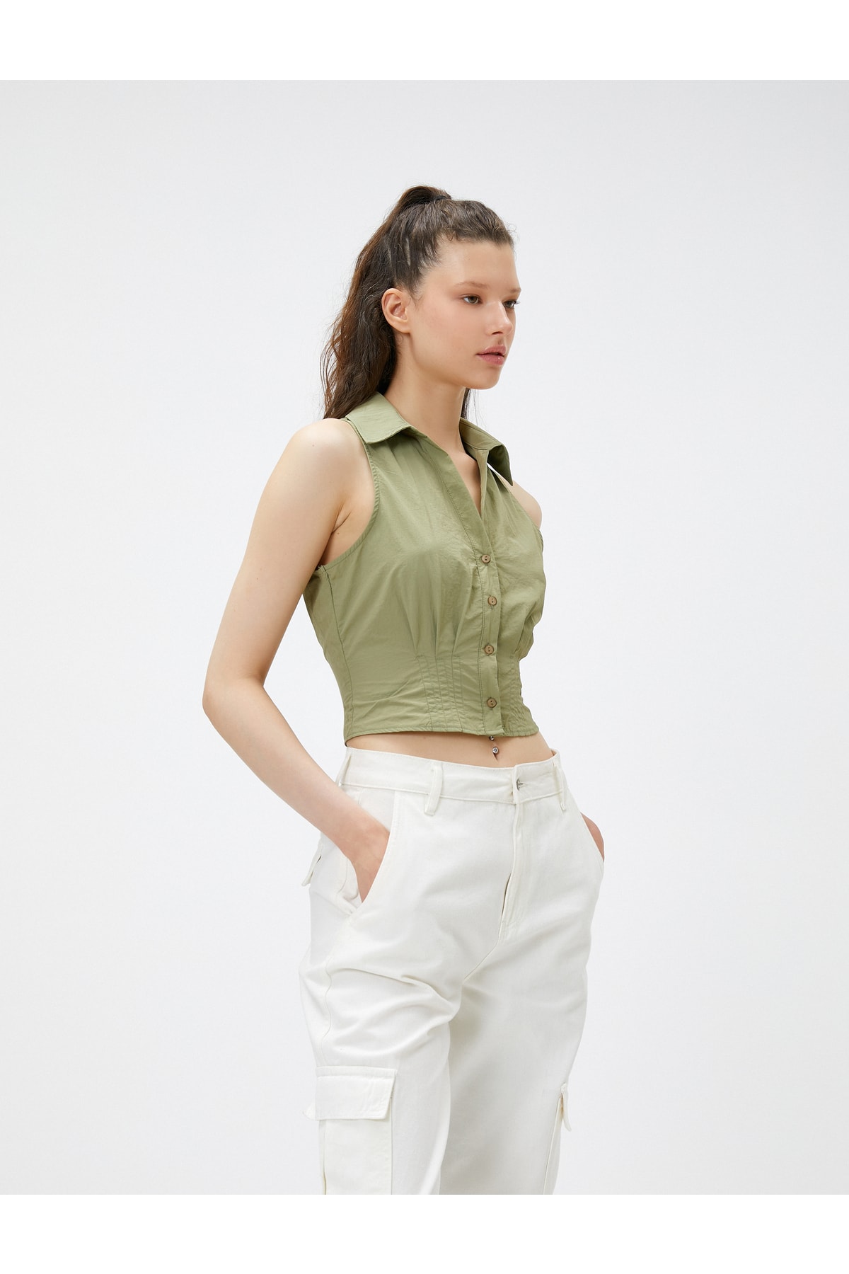 Levně Koton Crop Shirt Sleeveless, Bodice Detailed Cuff Collar