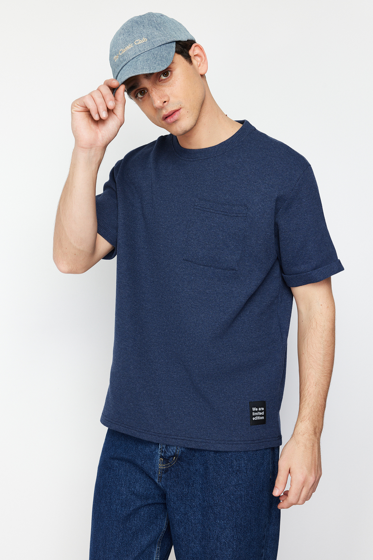 Trendyol Basic Indigo Relaxed/Relaxed Fit Textured Waffle Pocket Labeled Short Sleeve T-Shirt