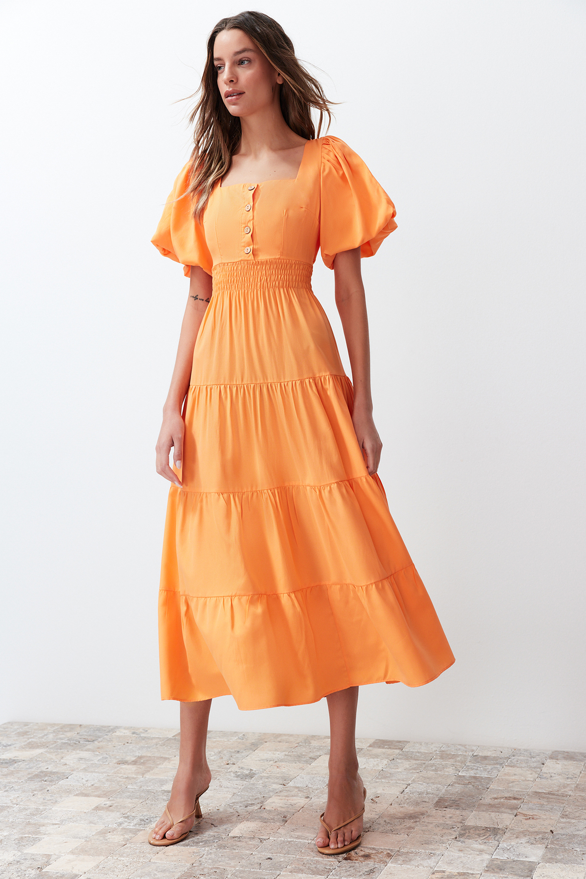 Levně Trendyol Orange Waist Opening Gipe and Back Detailed Square Collar Woven Dress