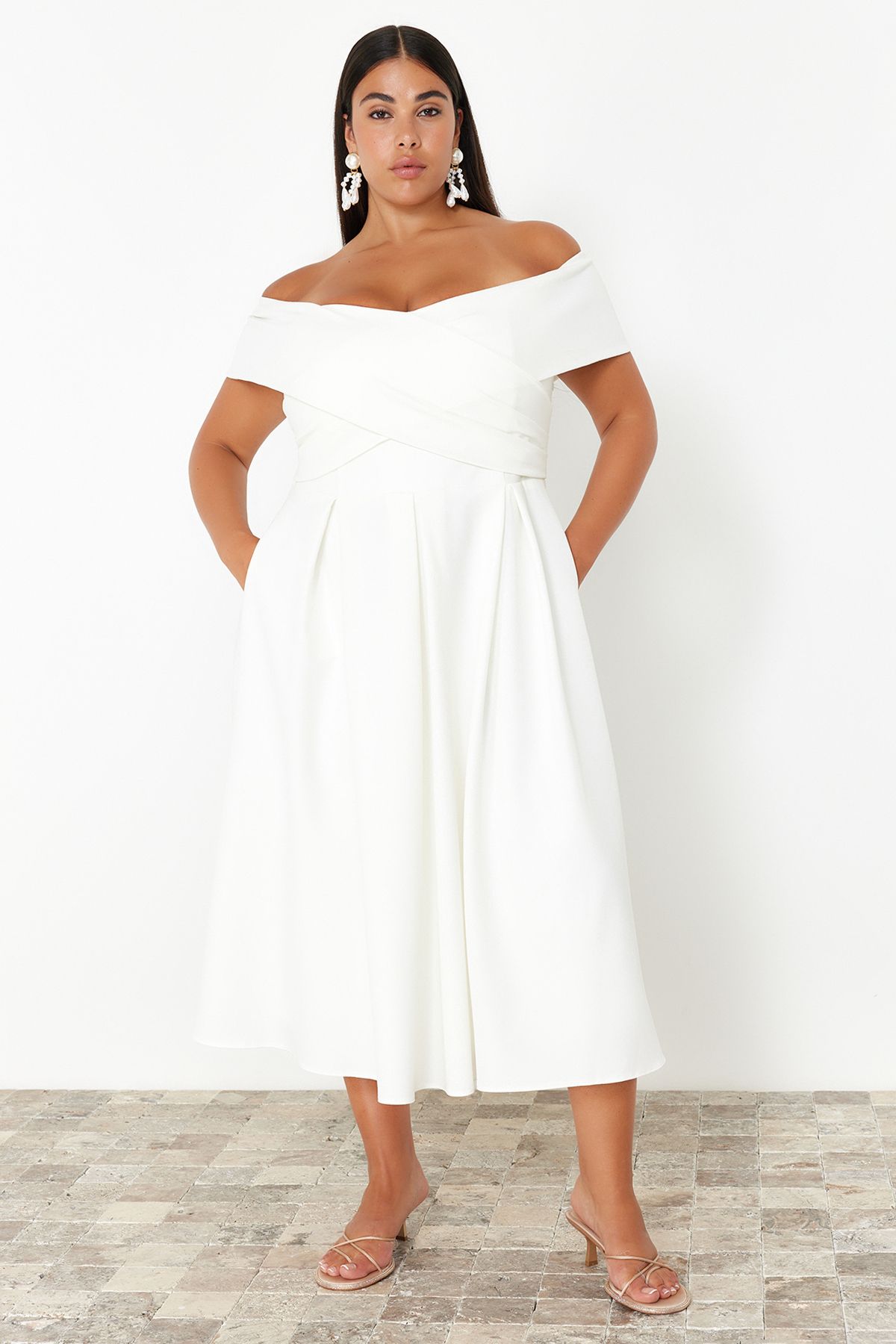 Trendyol Curve White Madonna Collar Woven Plus Size Evening Dress/Bridal/Wedding/Engagement/Evening Dress