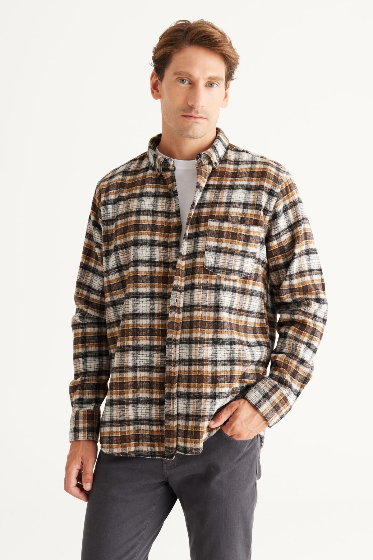 Levně ALTINYILDIZ CLASSICS Men's Brown Ecru Comfort Fit Relaxed-Cut Buttoned Collar Checked Flannel Shirt.