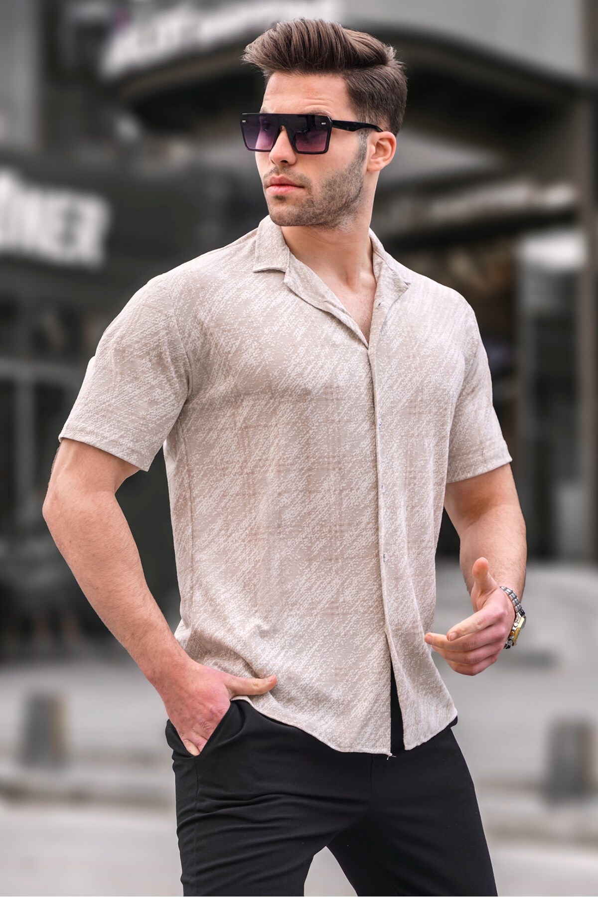 Levně Madmext Men's Beige Classic Collar Regular Fit Short Sleeve Shirt 5583