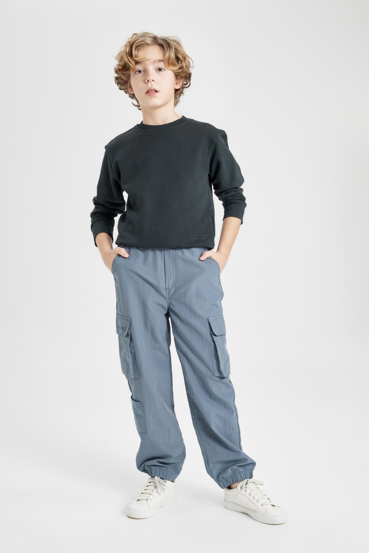 DEFACTO Boys Jogger Cuff Parachute Trousers