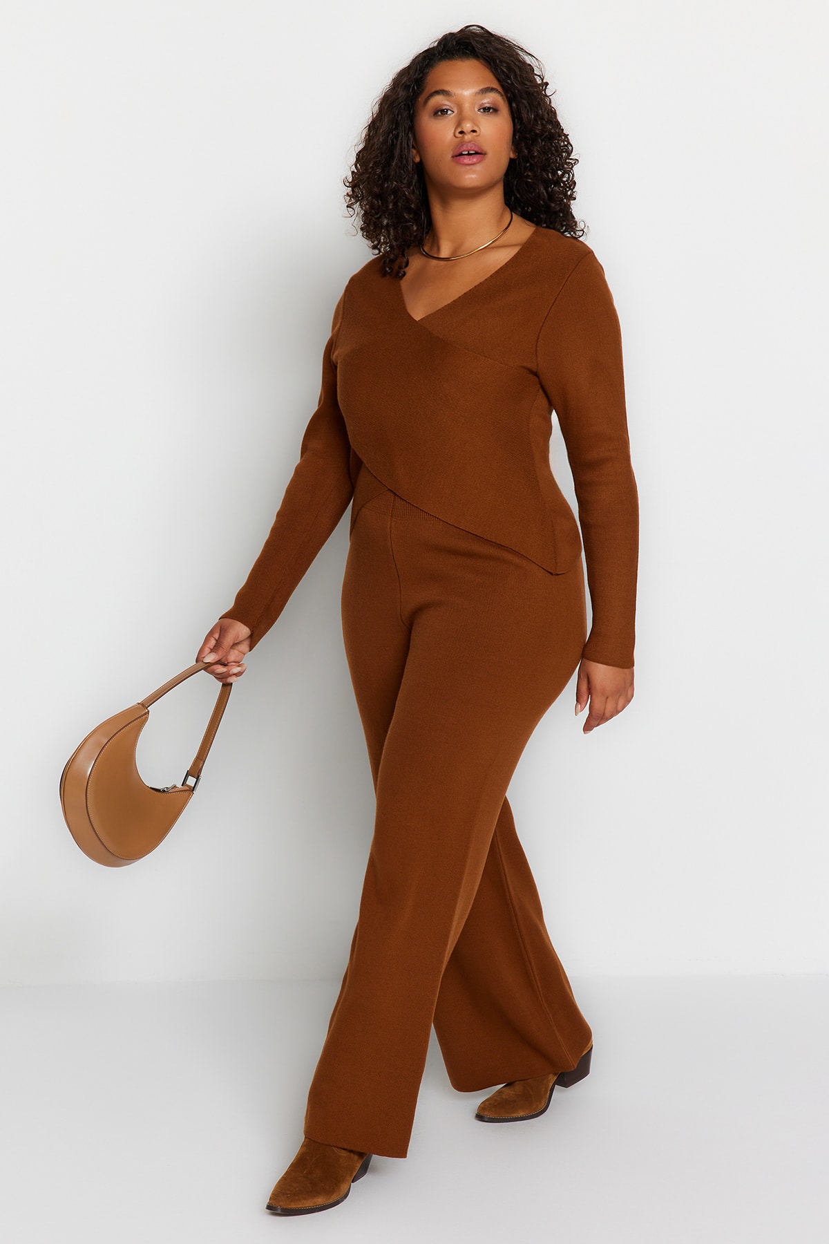Levně Trendyol Curve Brown Double Breasted Knitwear Two Piece Set