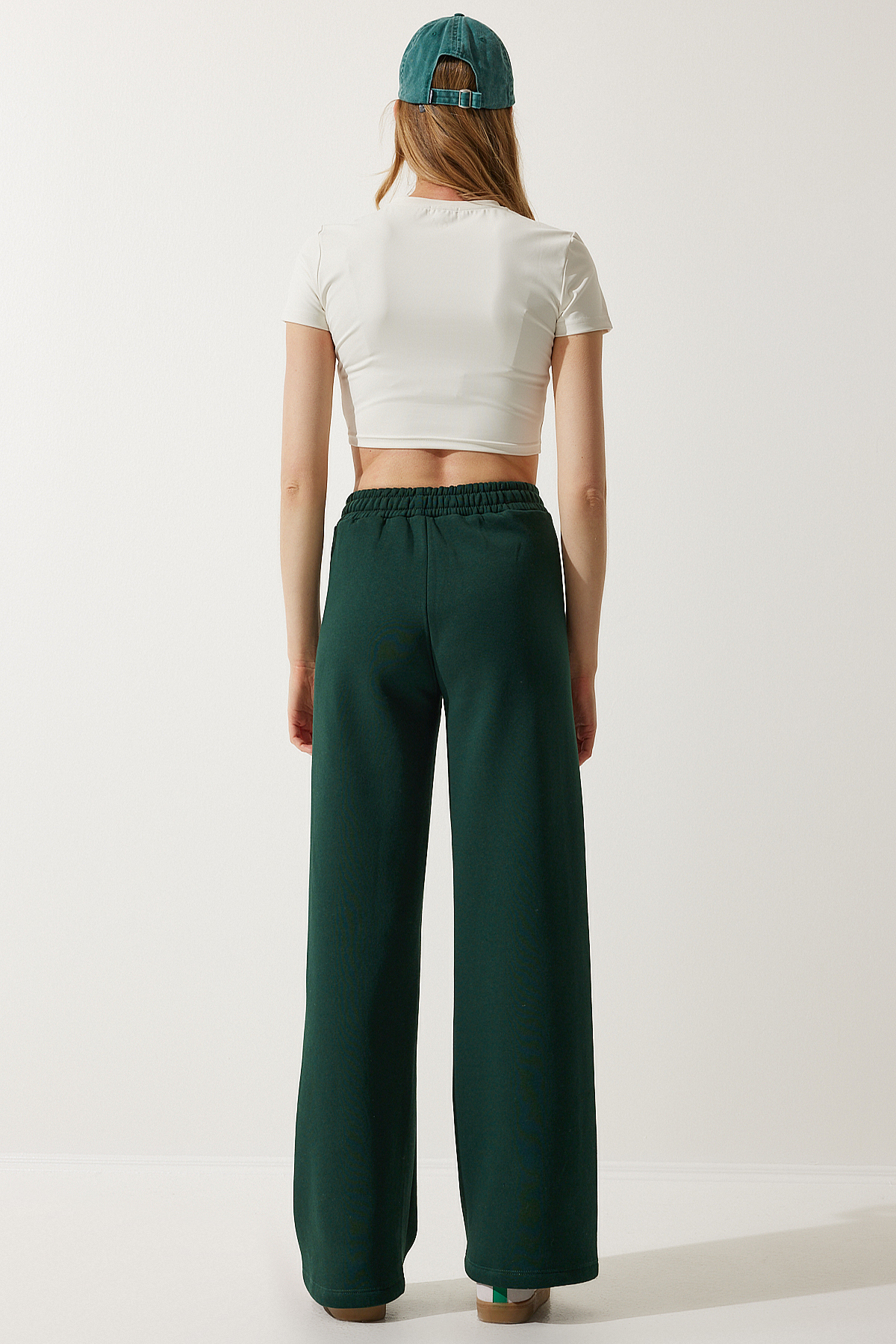 Happiness İstanbul Women&#039;s Emerald Green Raised Straight Leg Thick Sweatpants