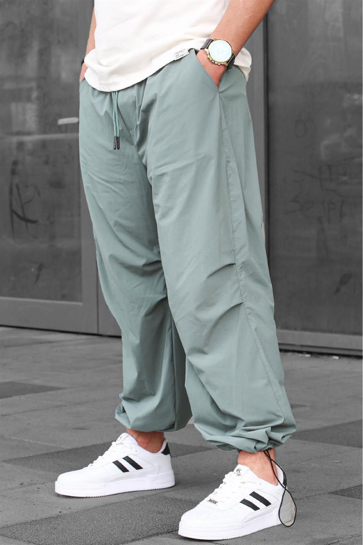 Levně Madmext Mint Green Regular Fit Men's Parachute Trousers 6504