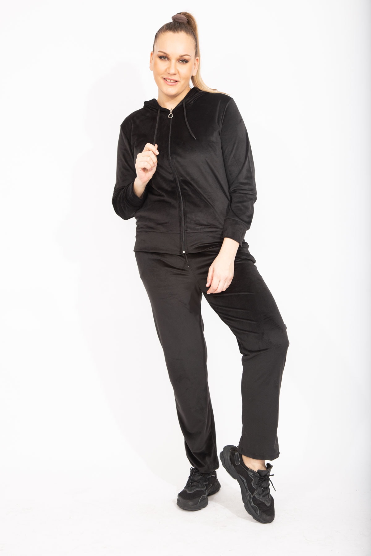 Şans Women's Plus Size Black Velvet Sweatshirt and Pants Double Suit