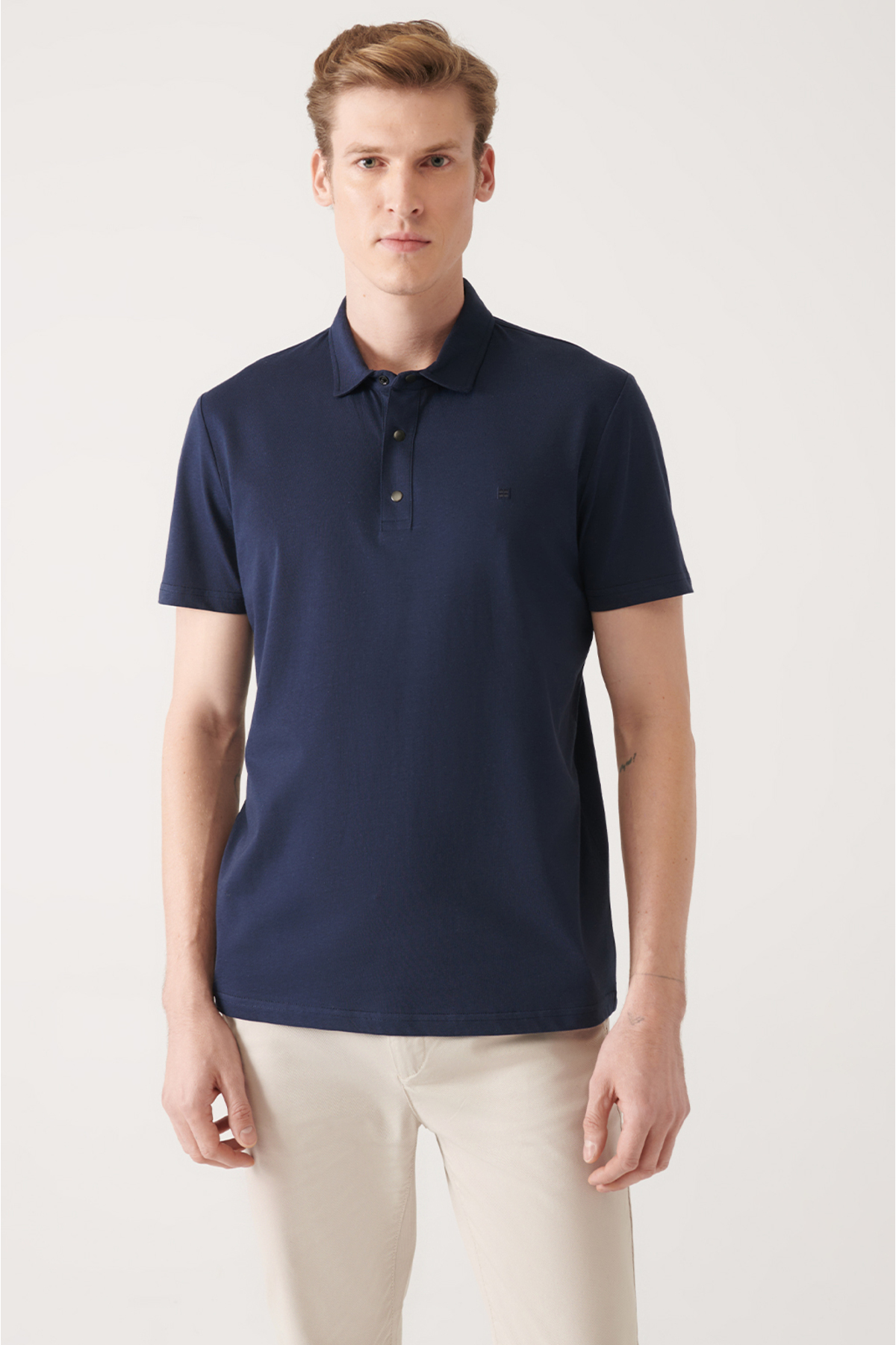 Avva Men's Navy Blue 100% Cotton Knitted Standard Fit Normal Cut 3 Snaps Polo Neck T-shirt